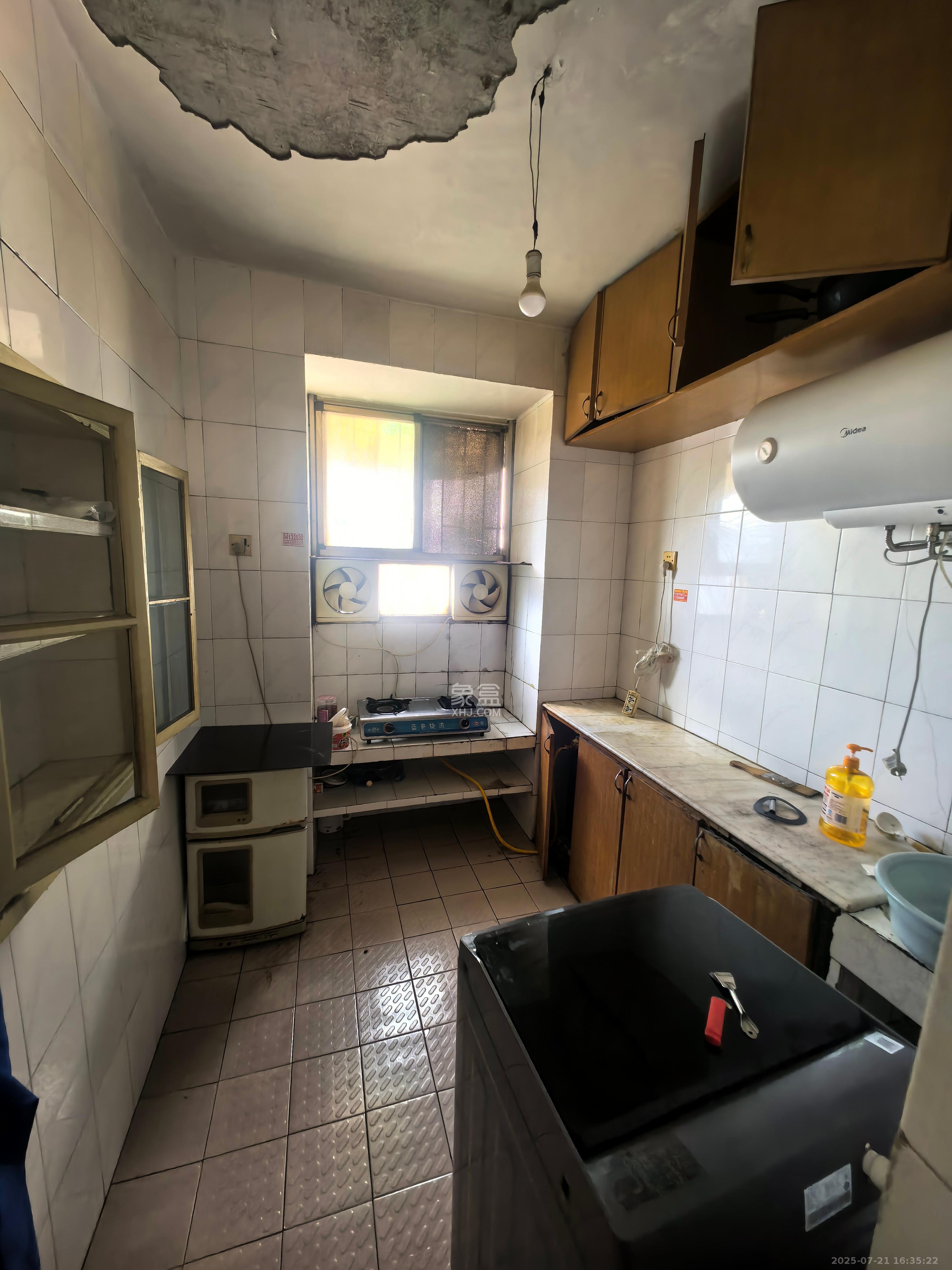 曾家湾13号生活区（友谊集团公司宿舍）  2室1厅1卫    1450.0元/月室内图