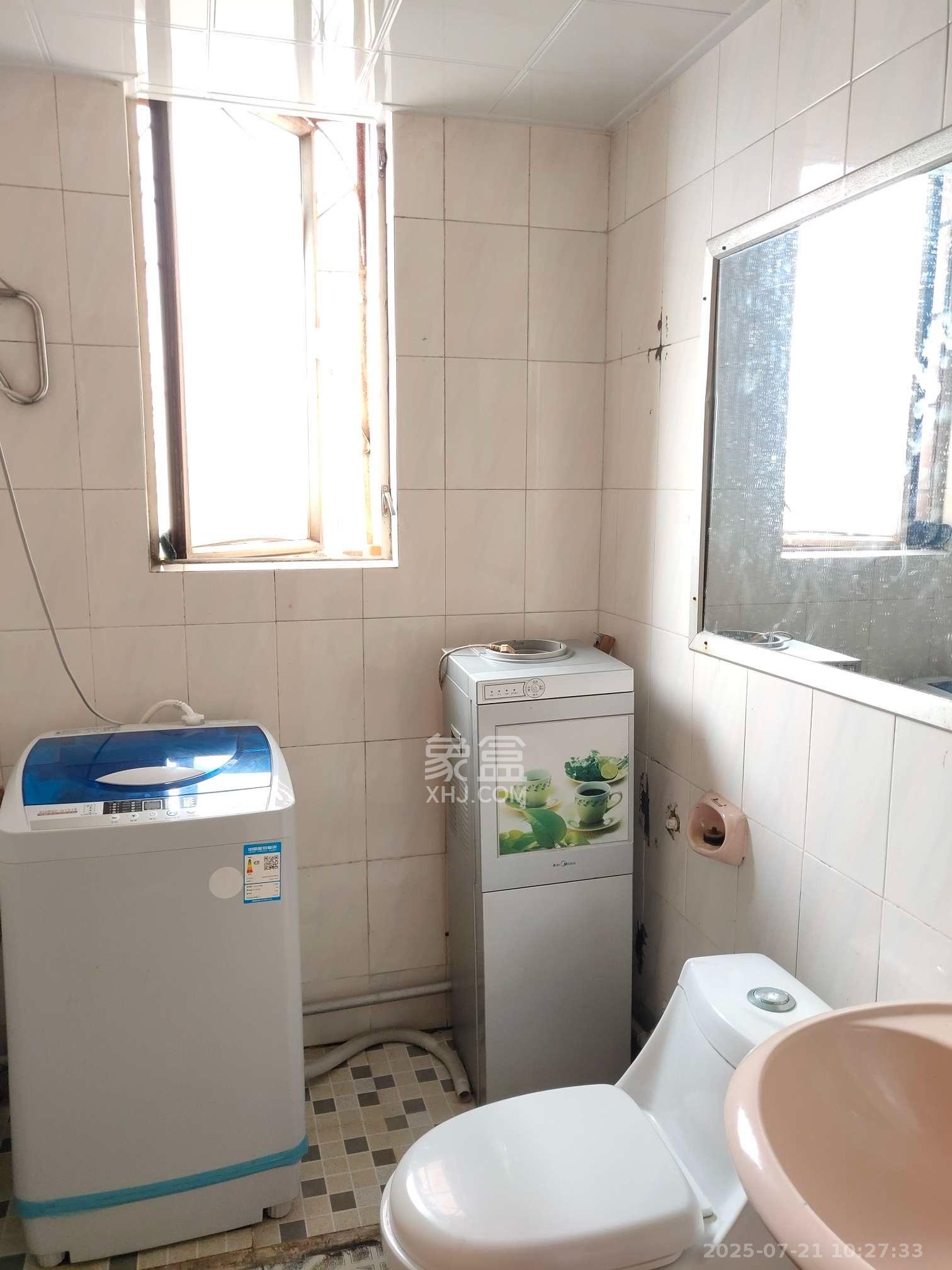 城市花园 3室1厅1卫 2900.0元/月 城市花园 3室1厅1卫 2900.0元/月室内图