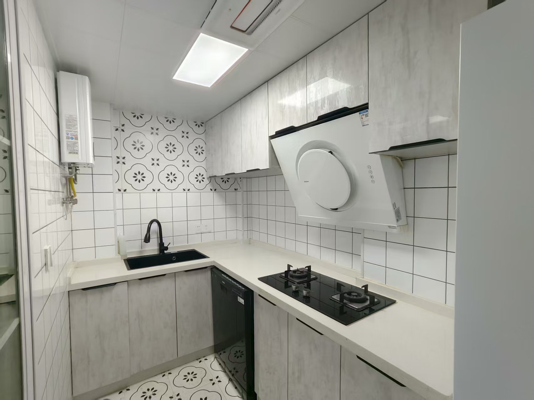 梓山豪苑 3室2厅2卫 1800.0元/月 梓山豪苑 3室2厅2卫 1800.0元/月户型图