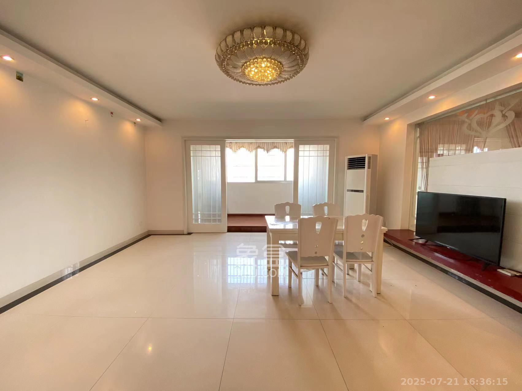 活力康城 3室2厅2卫 3000.0元/月 活力康城 3室2厅2卫 3000.0元/月室内图