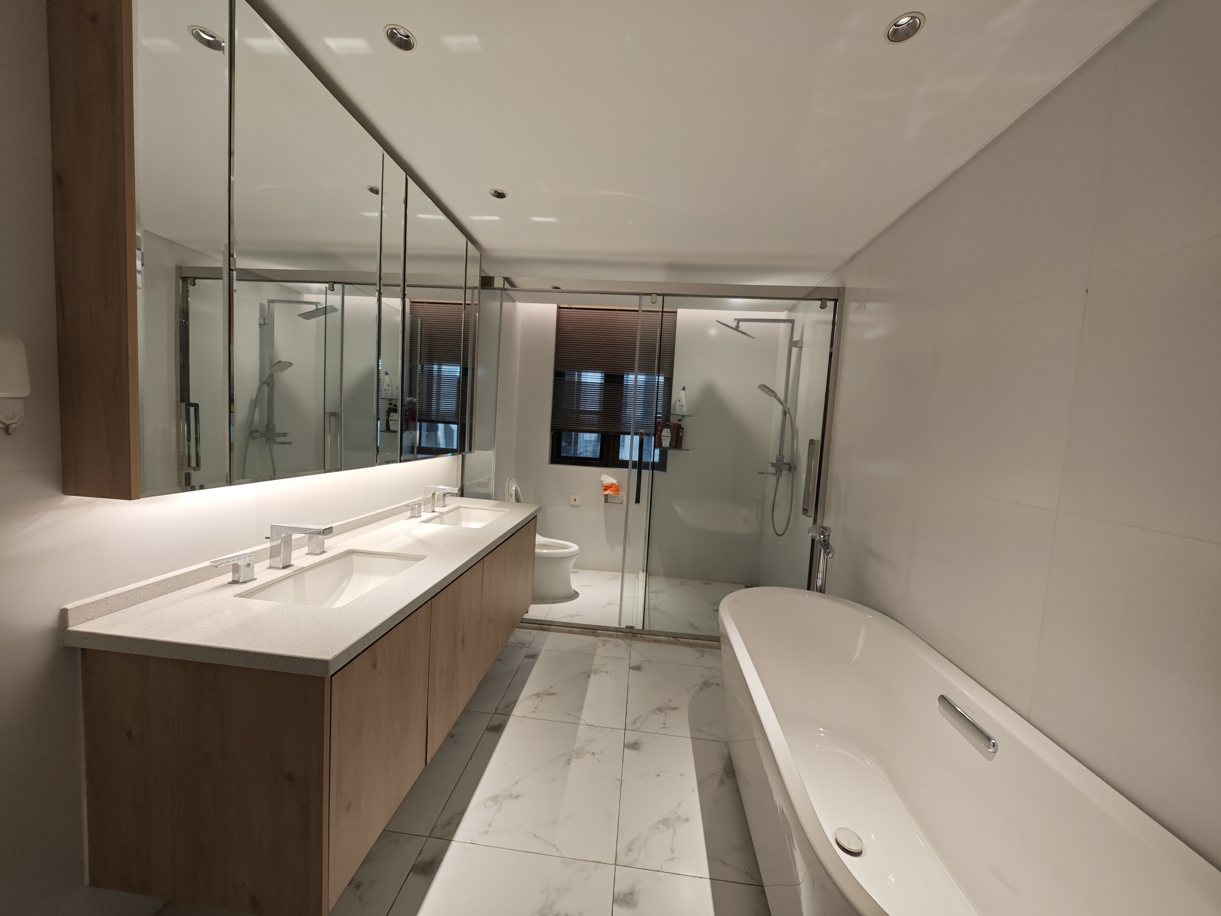 海航豪庭北苑 5室2厅4卫 10000.0元/月 海航豪庭北苑 5室2厅4卫 10000.0元/月室内图