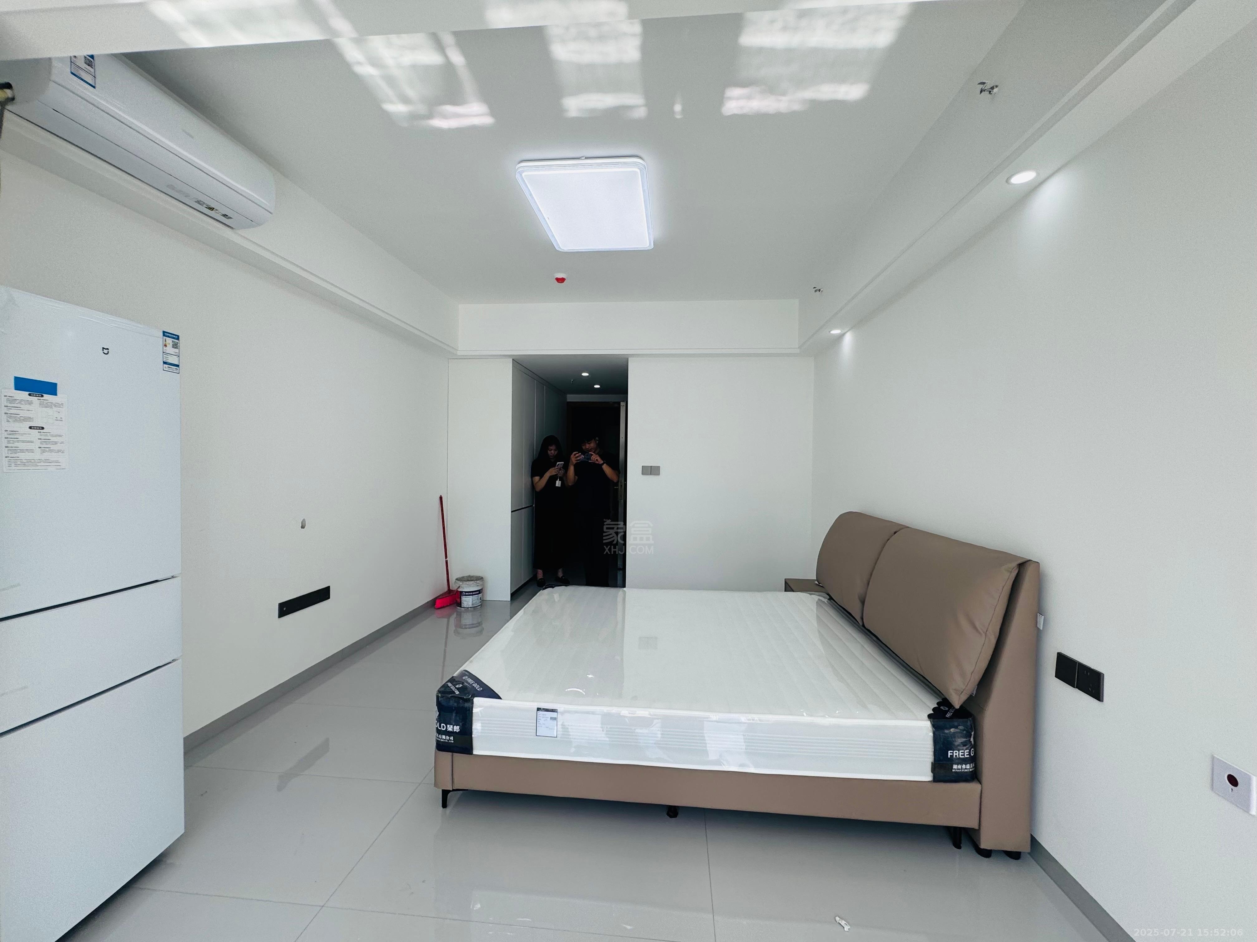 恒大华府 1室1厅1卫 1400.0元/月 恒大华府 1室1厅1卫 1400.0元/月室内图