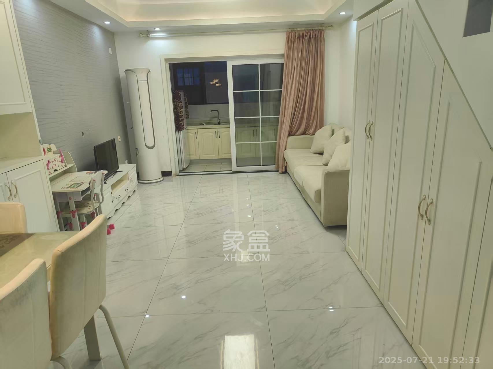 宏聚地中海 2室2厅1卫 1900.0元/月 宏聚地中海 2室2厅1卫 1900.0元/月室内图