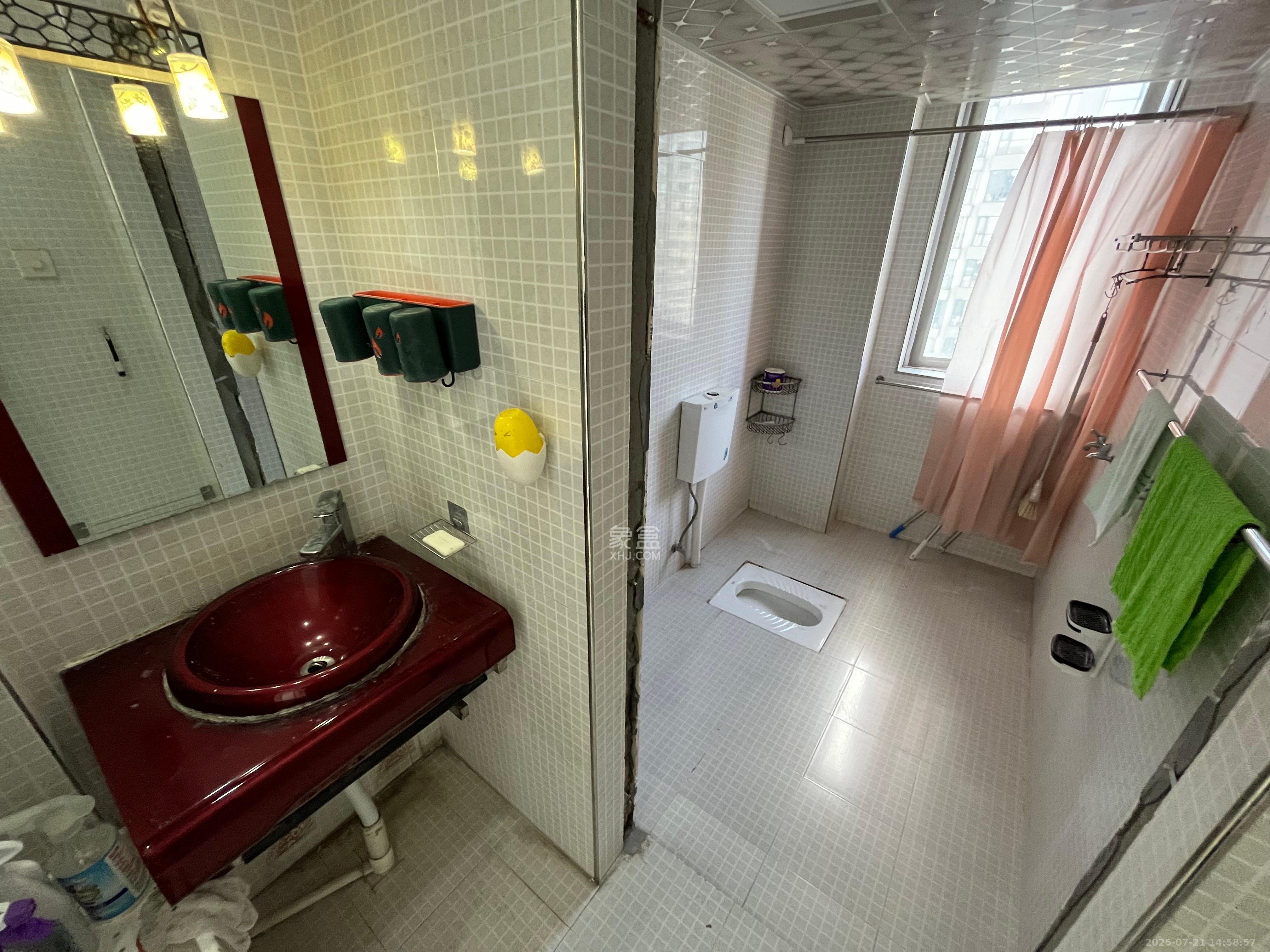 莱茵城 3室2厅1卫 2500.0元/月 莱茵城 3室2厅1卫 2500.0元/月室内图