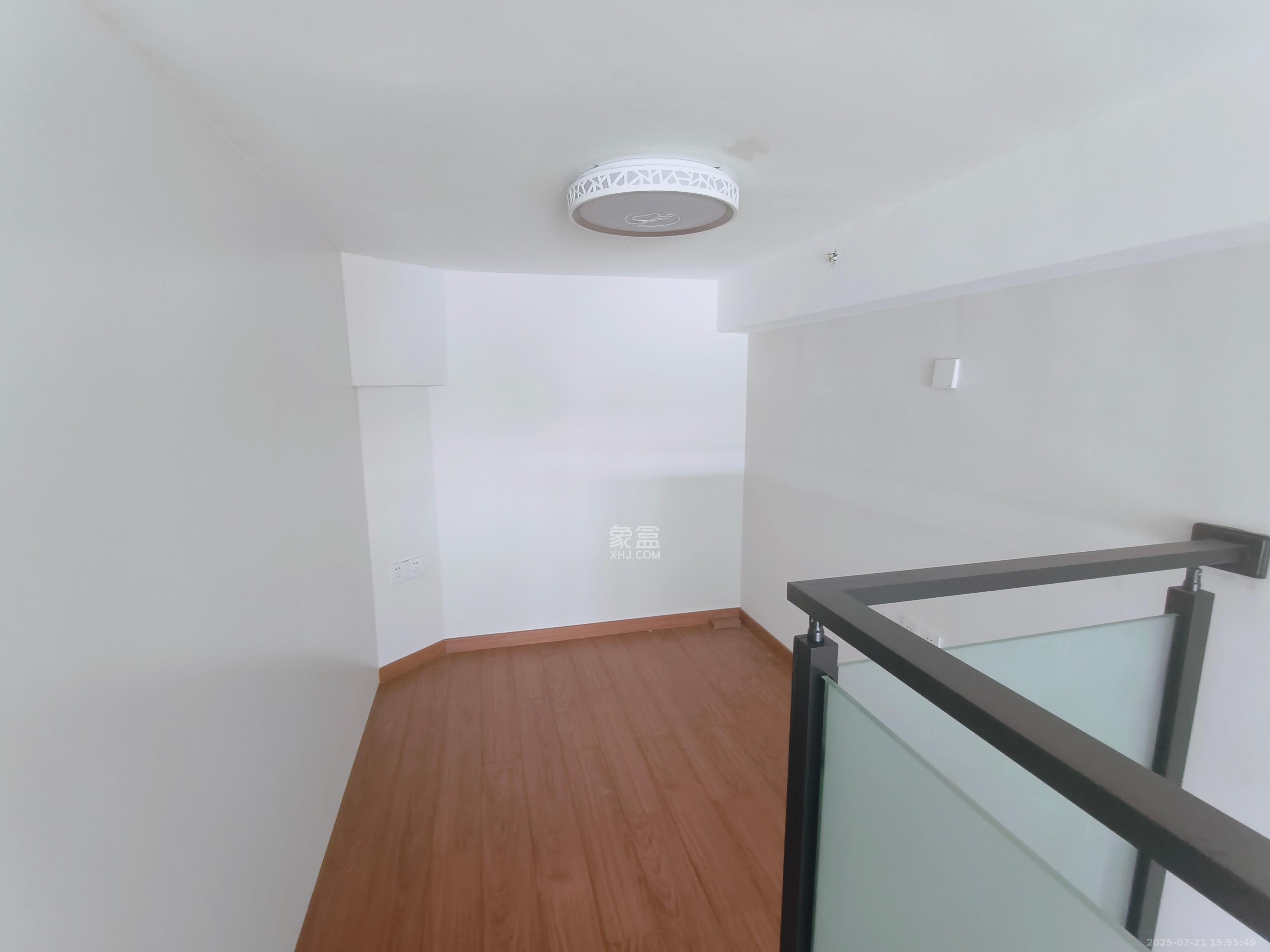 梅溪半岛  1室0厅0卫    2500.0元/月室内图