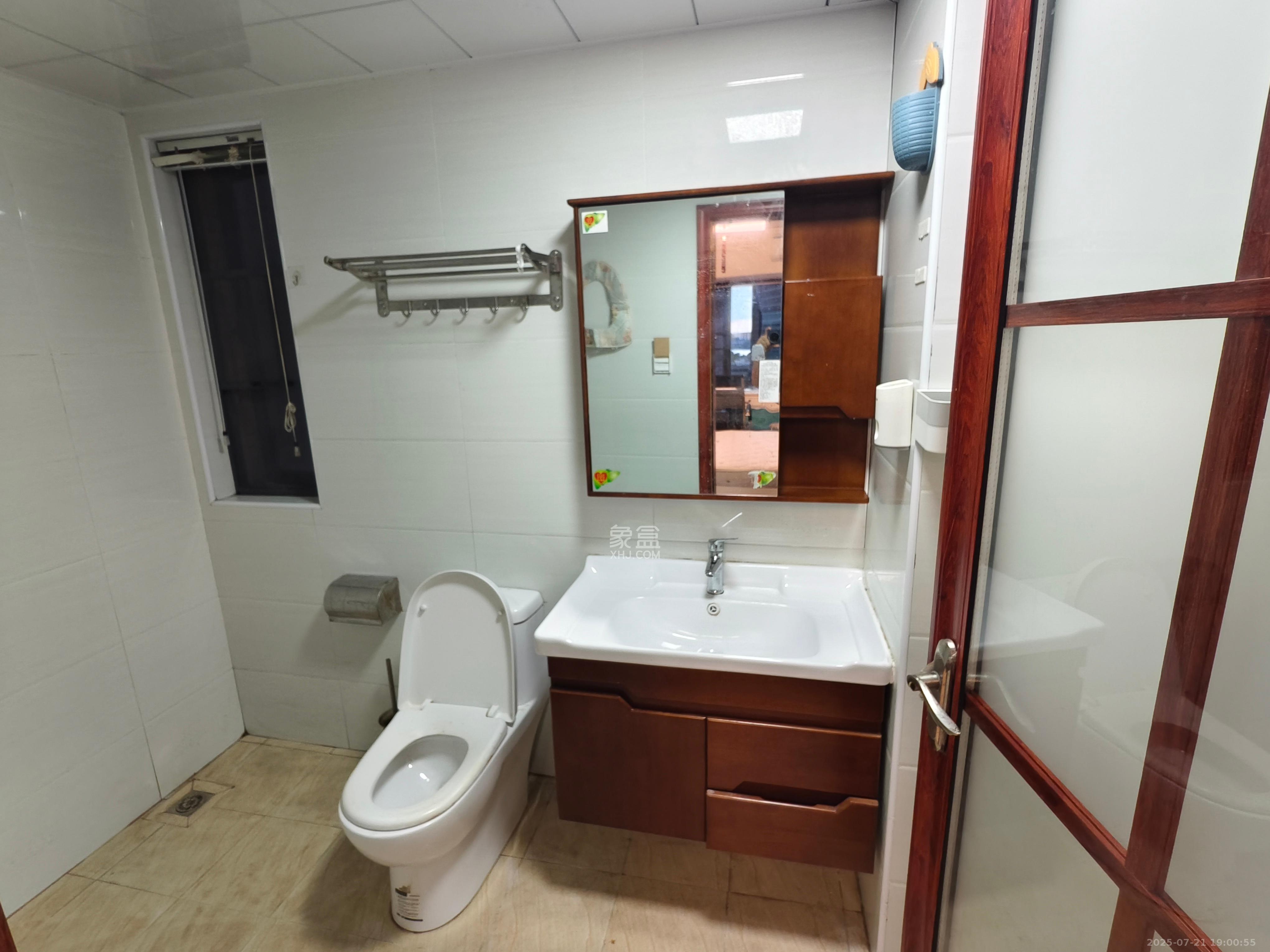 兰亭湾畔  4室2厅1卫   3800.00元/月室内图