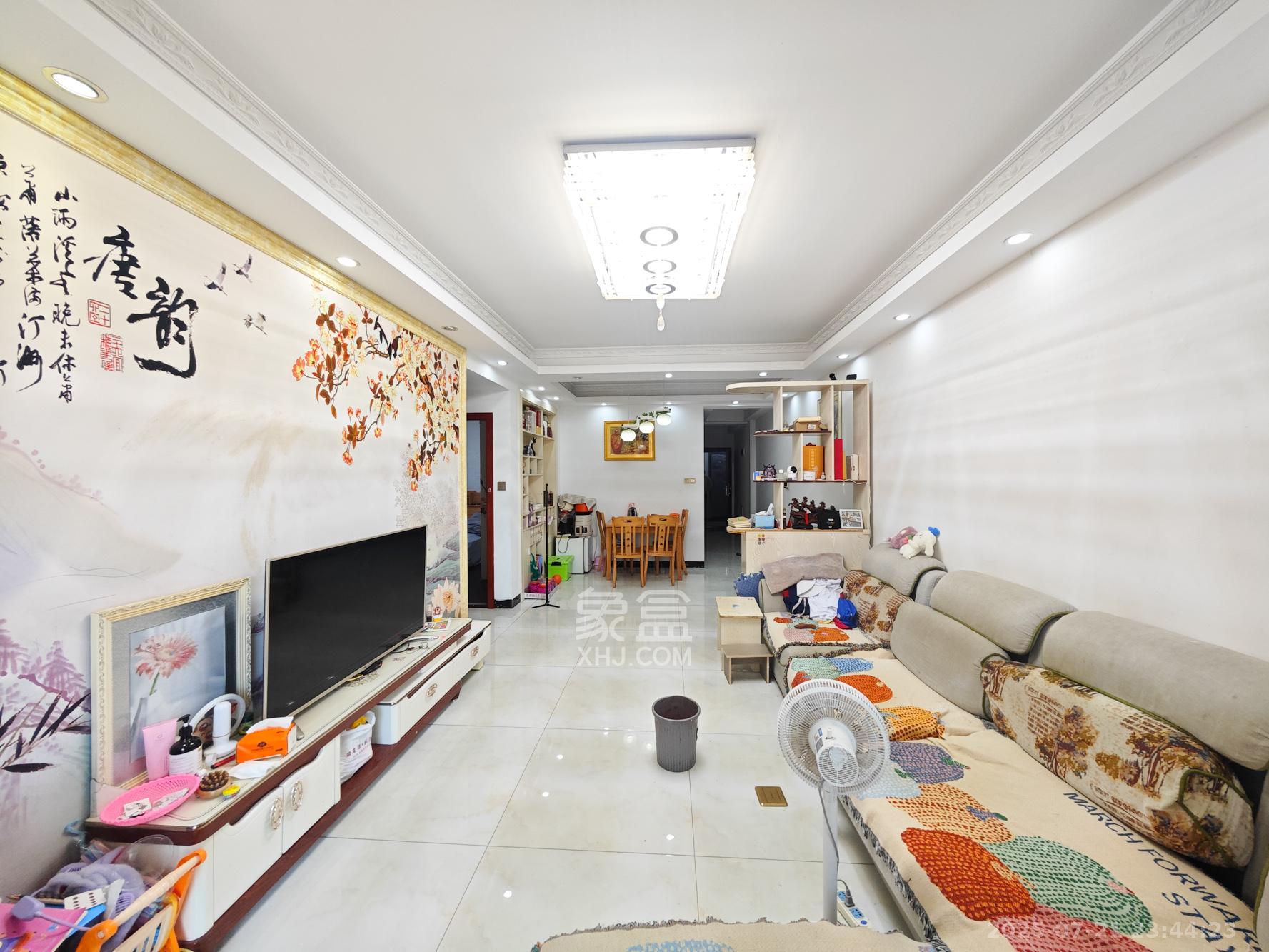 中豪城南时代（中豪南苑）  1室0厅0卫    70.0万客厅