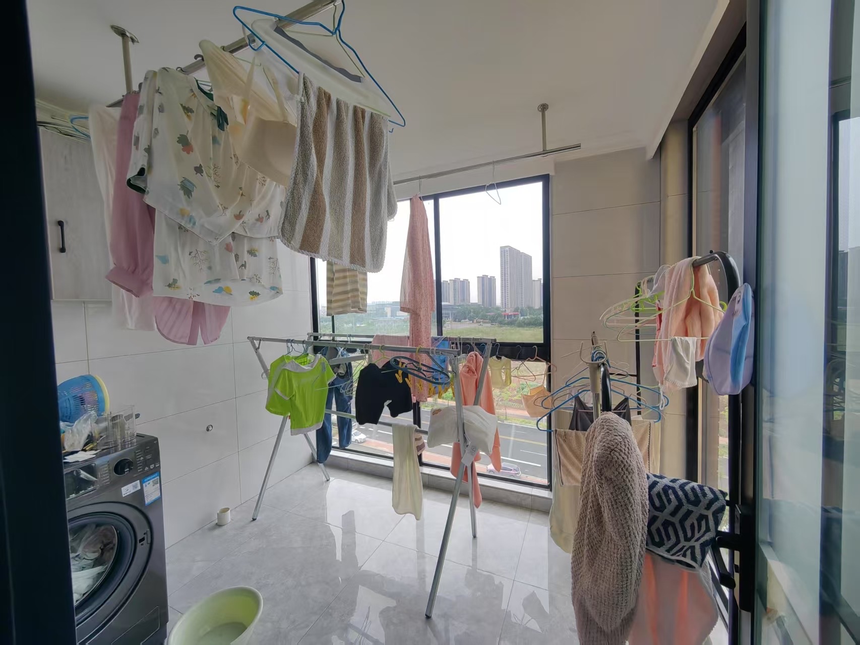 珠江帝景山庄  4室2厅2卫   75.00万客厅