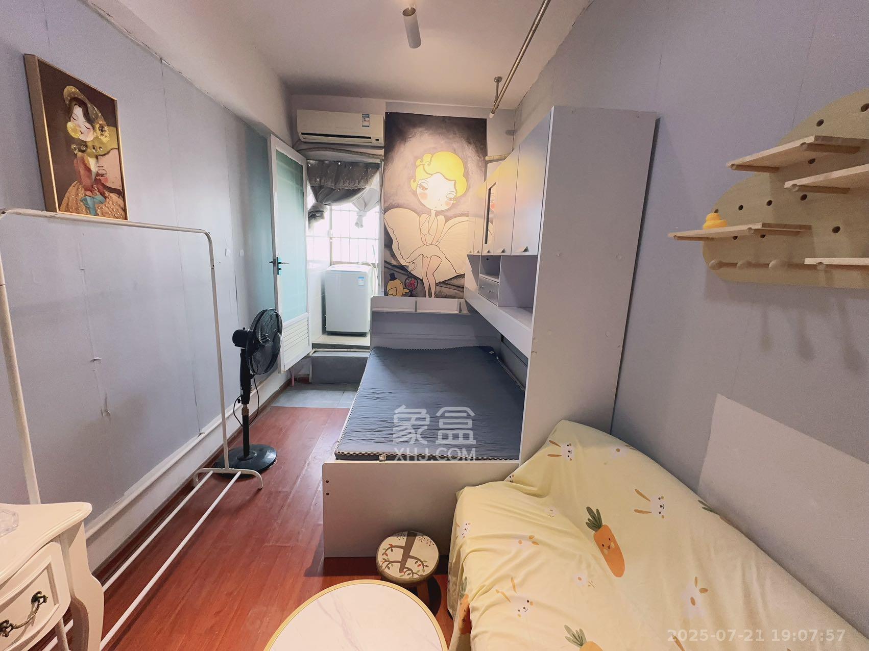 岳泰理想城 1室1厅1卫 1000.0元/月 岳泰理想城 1室1厅1卫 1000.0元/月室内图