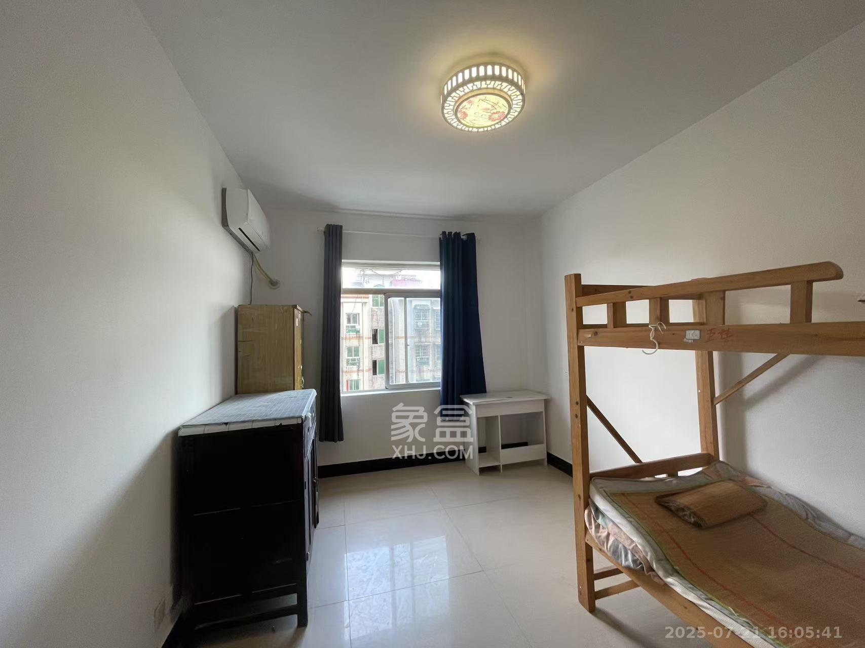 友谊小区公寓楼 3室2厅2卫 1680.0元/月 友谊小区公寓楼 3室2厅2卫 1680.0元/月室内图