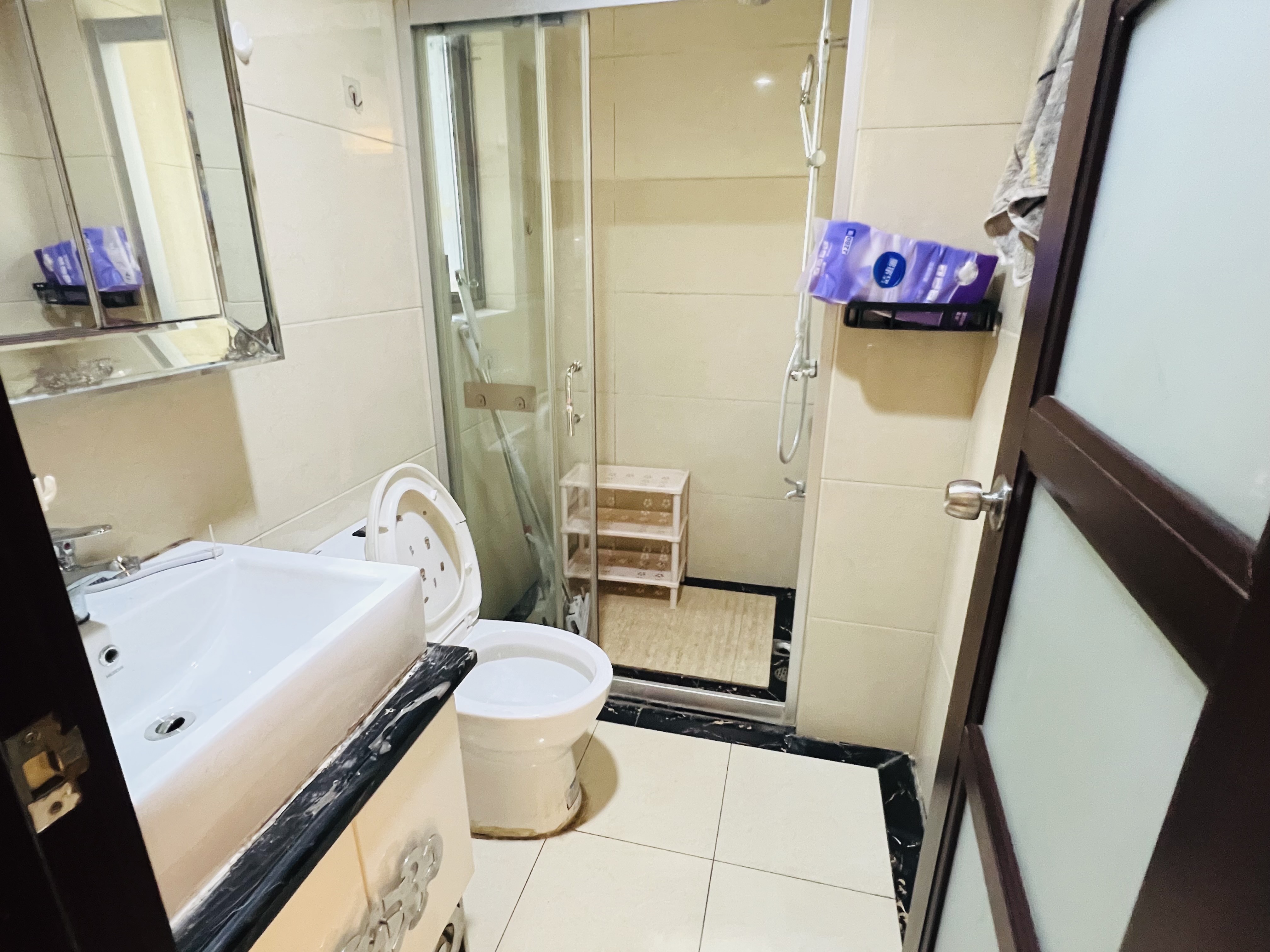 碧桂园 3室2厅1卫 1600.0元/月 碧桂园 3室2厅1卫 1600.0元/月室内图