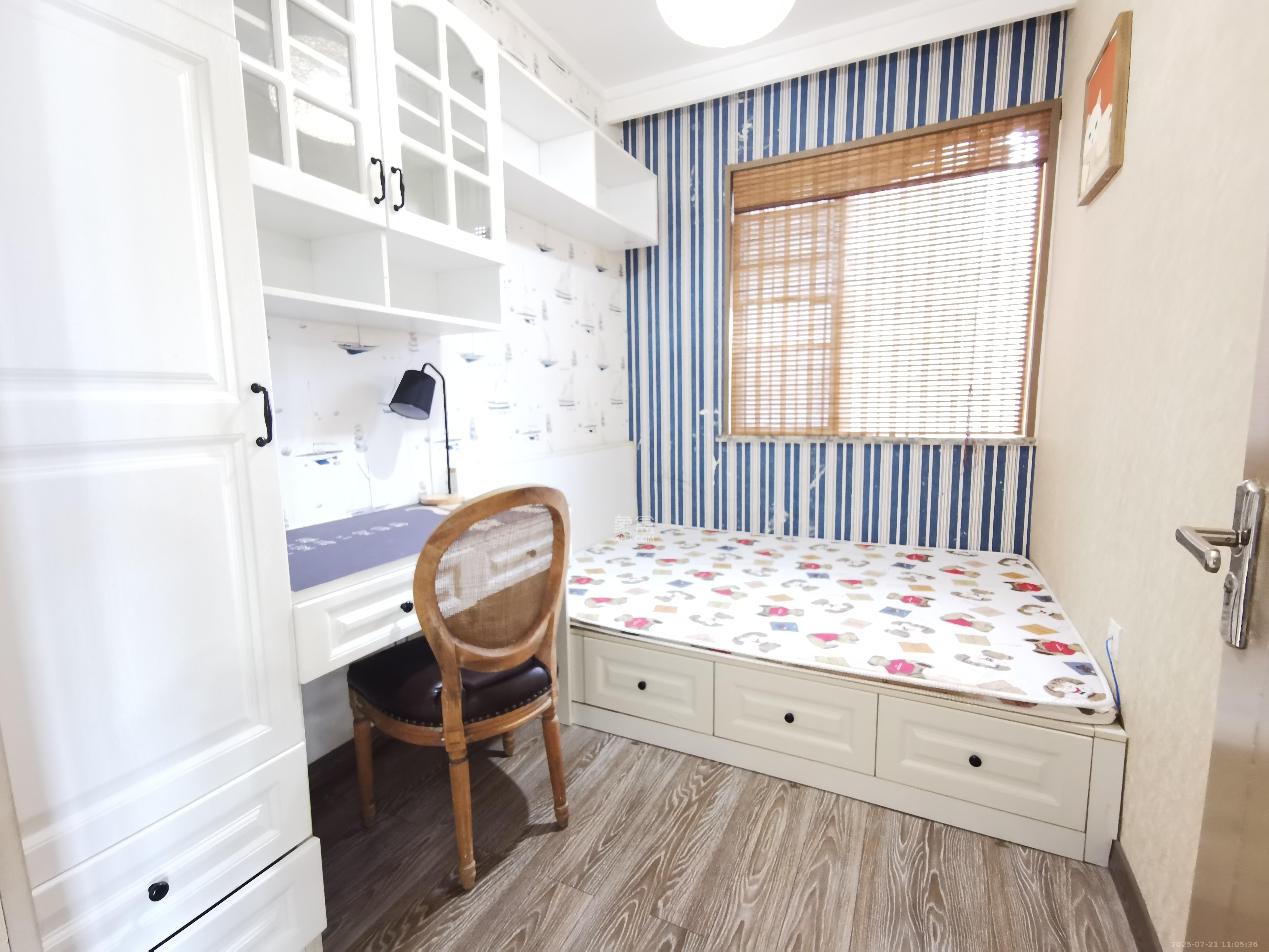 恒伟湘江时代  3室2厅1卫   3300.00元/月室内图