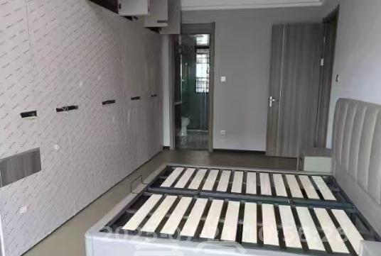 中海阅麓山二期  3室2厅2卫   3300.00元/月室内图