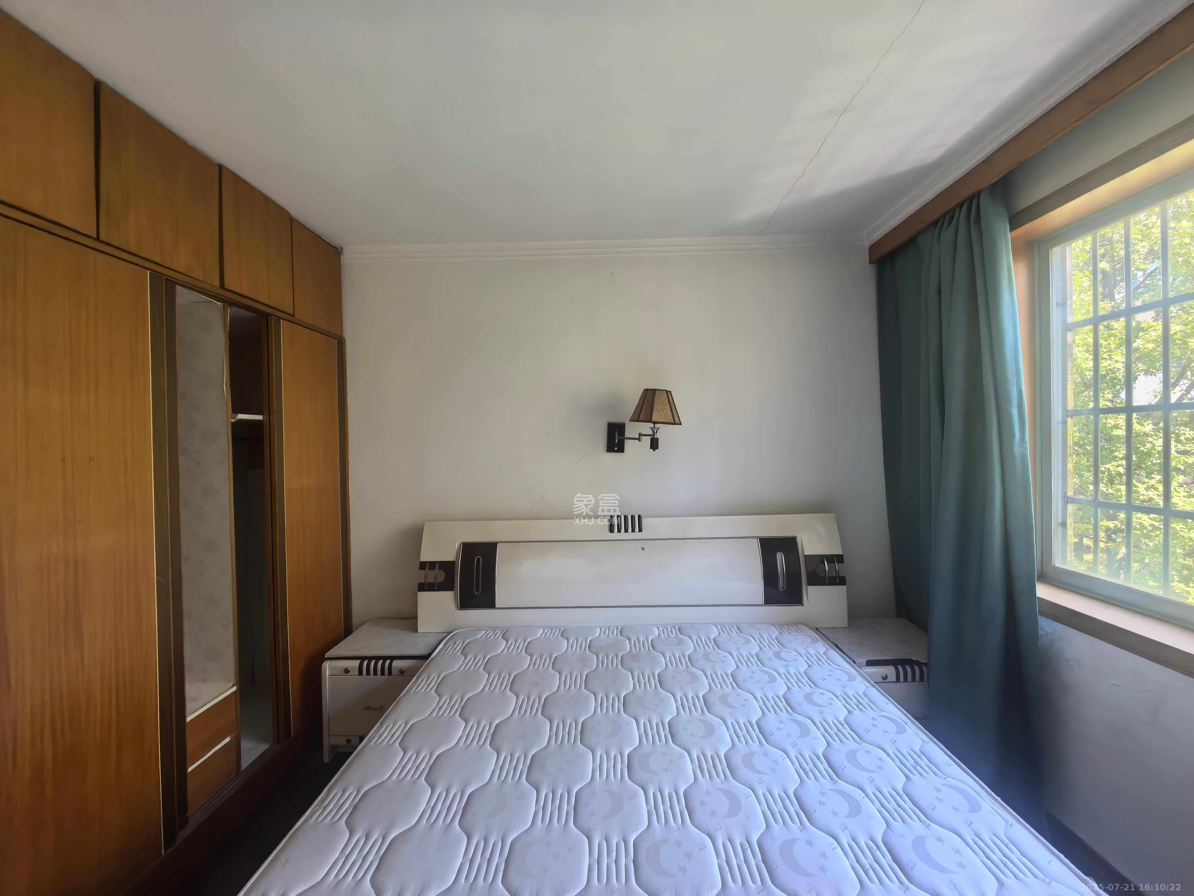 咸嘉新村嘉兴苑 3室2厅1卫 1850.0元/月 咸嘉新村嘉兴苑 3室2厅1卫 1850.0元/月室内图