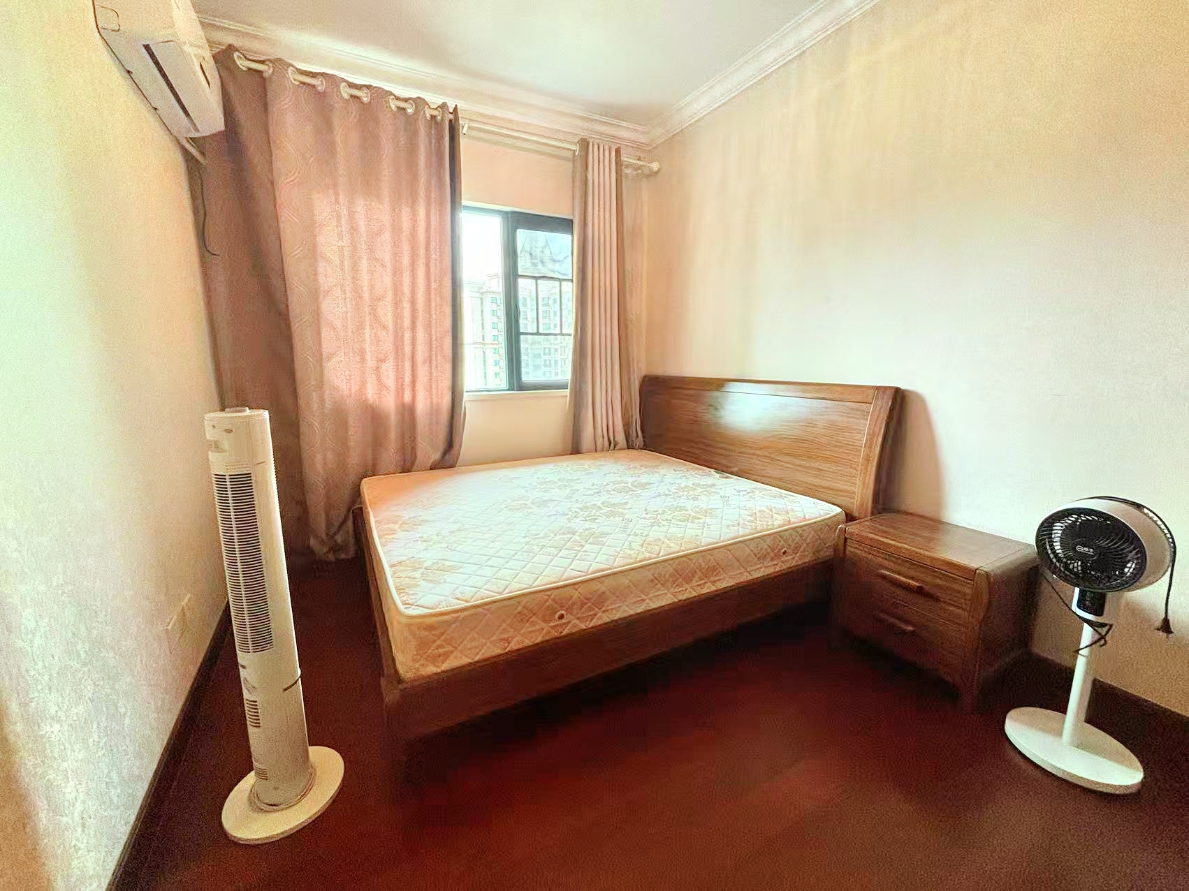 恒大绿洲 3室2厅2卫 2000.0元/月 恒大绿洲 3室2厅2卫 2000.0元/月室内图