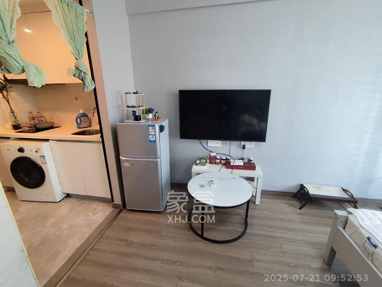 卓越浅水湾  1室1厅1卫    1500.0元/月室内图