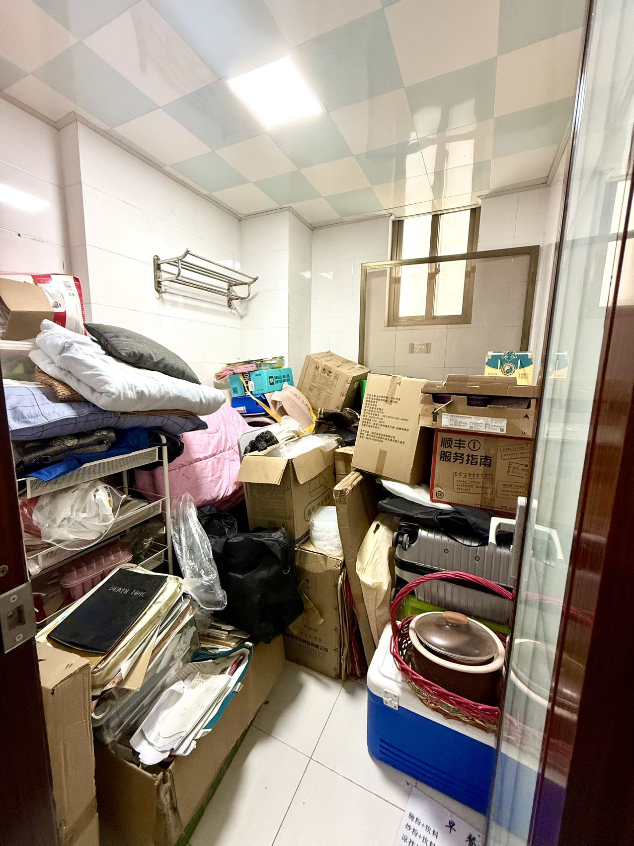 金鹿花园一期 3室2厅2卫 125.0万 金鹿花园一期 3室2厅2卫 125.0万客厅