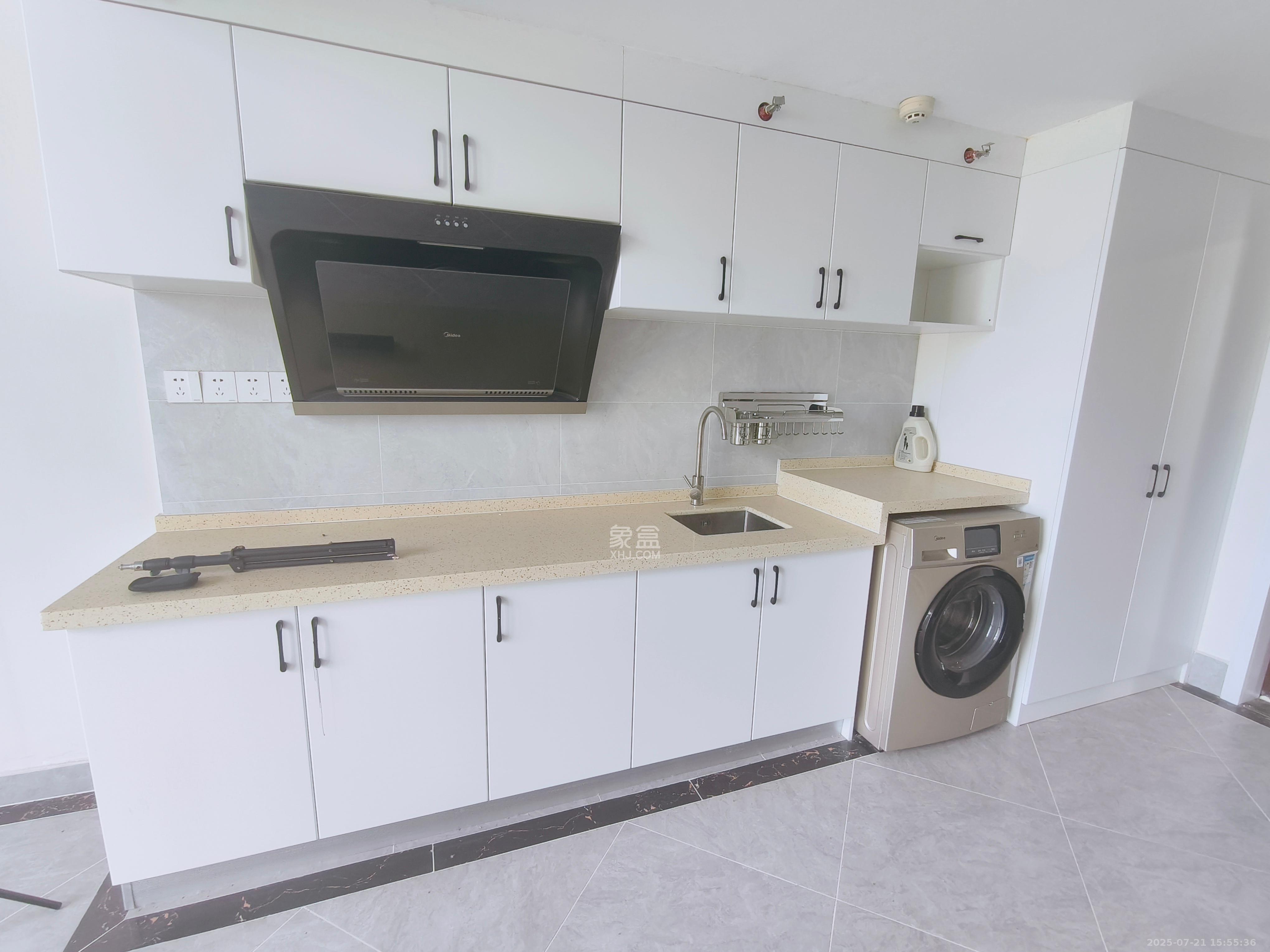 梅溪半岛  1室0厅0卫    2500.0元/月室内图