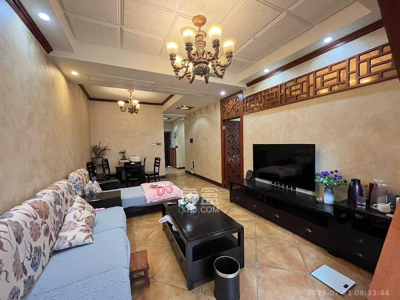 东方名苑臻锦园 3室2厅2卫 2100.0元/月 东方名苑臻锦园 3室2厅2卫 2100.0元/月室内图