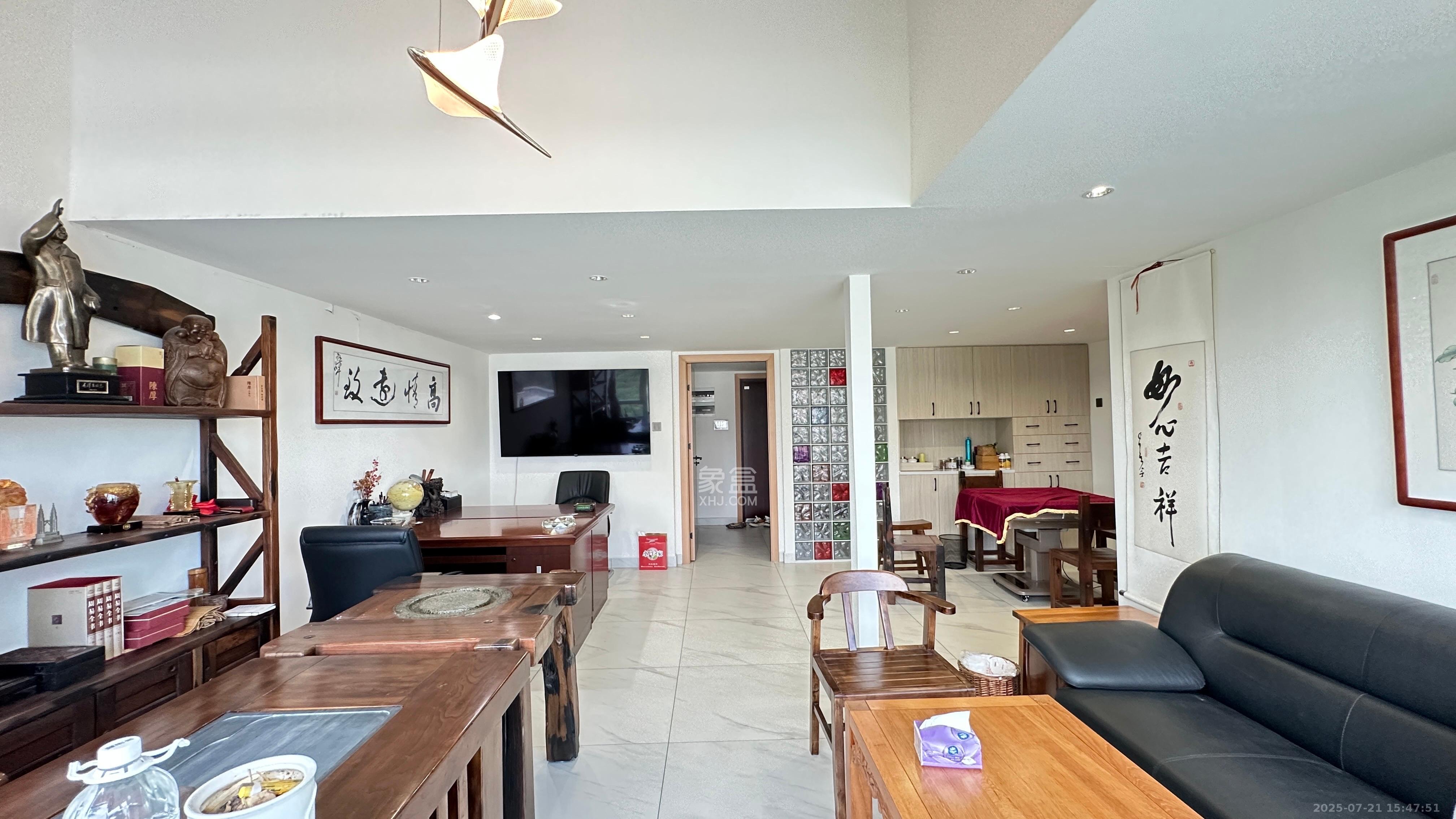 京武浪琴山三期(京武中心) 2室2厅1卫 5000.0元/月 京武浪琴山三期(京武中心) 2室2厅1卫 5000.0元/月室内图