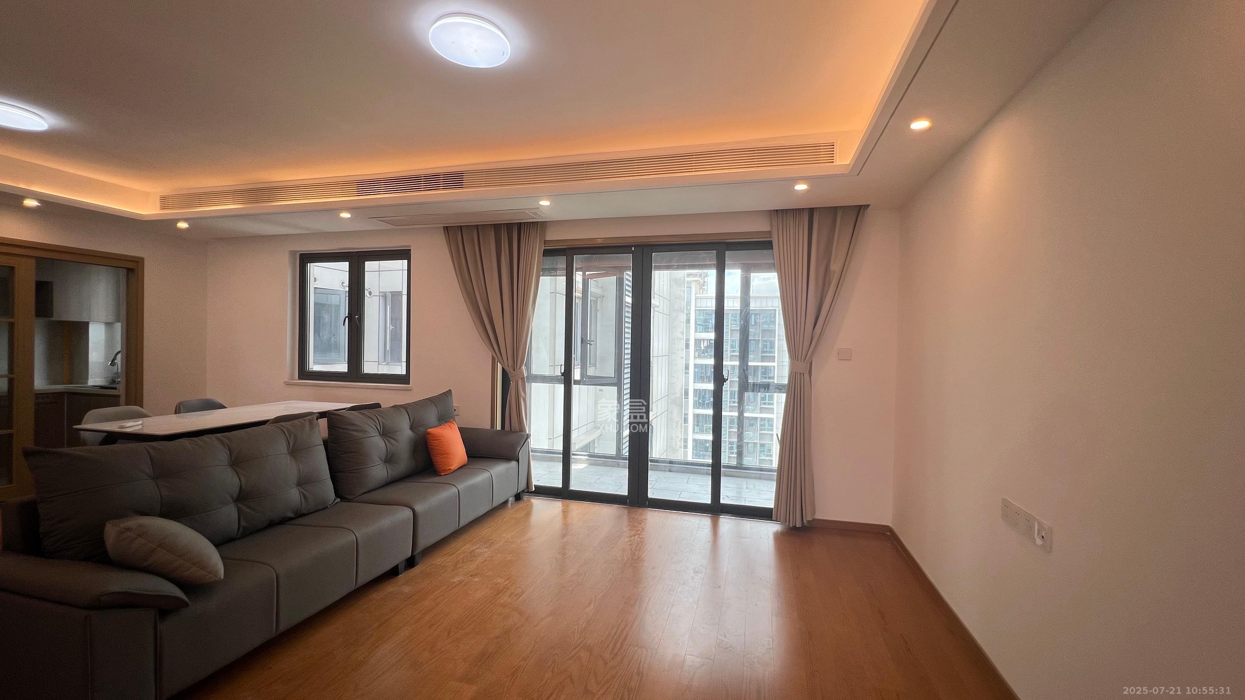 清控湖山雅居北区 4室2厅2卫 3200.0元/月 清控湖山雅居北区 4室2厅2卫 3200.0元/月室内图