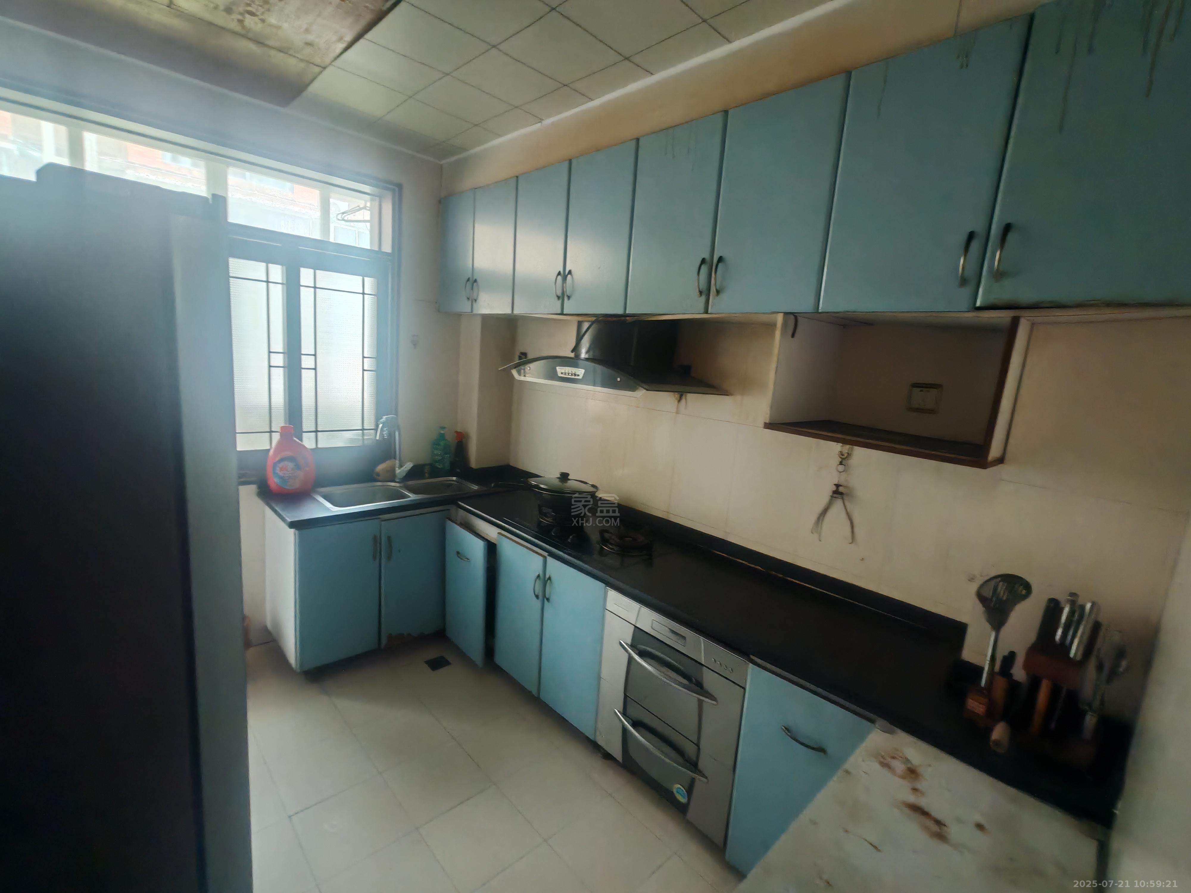 熹悦花都 4室2厅2卫 1300.0元/月 熹悦花都 4室2厅2卫 1300.0元/月室内图