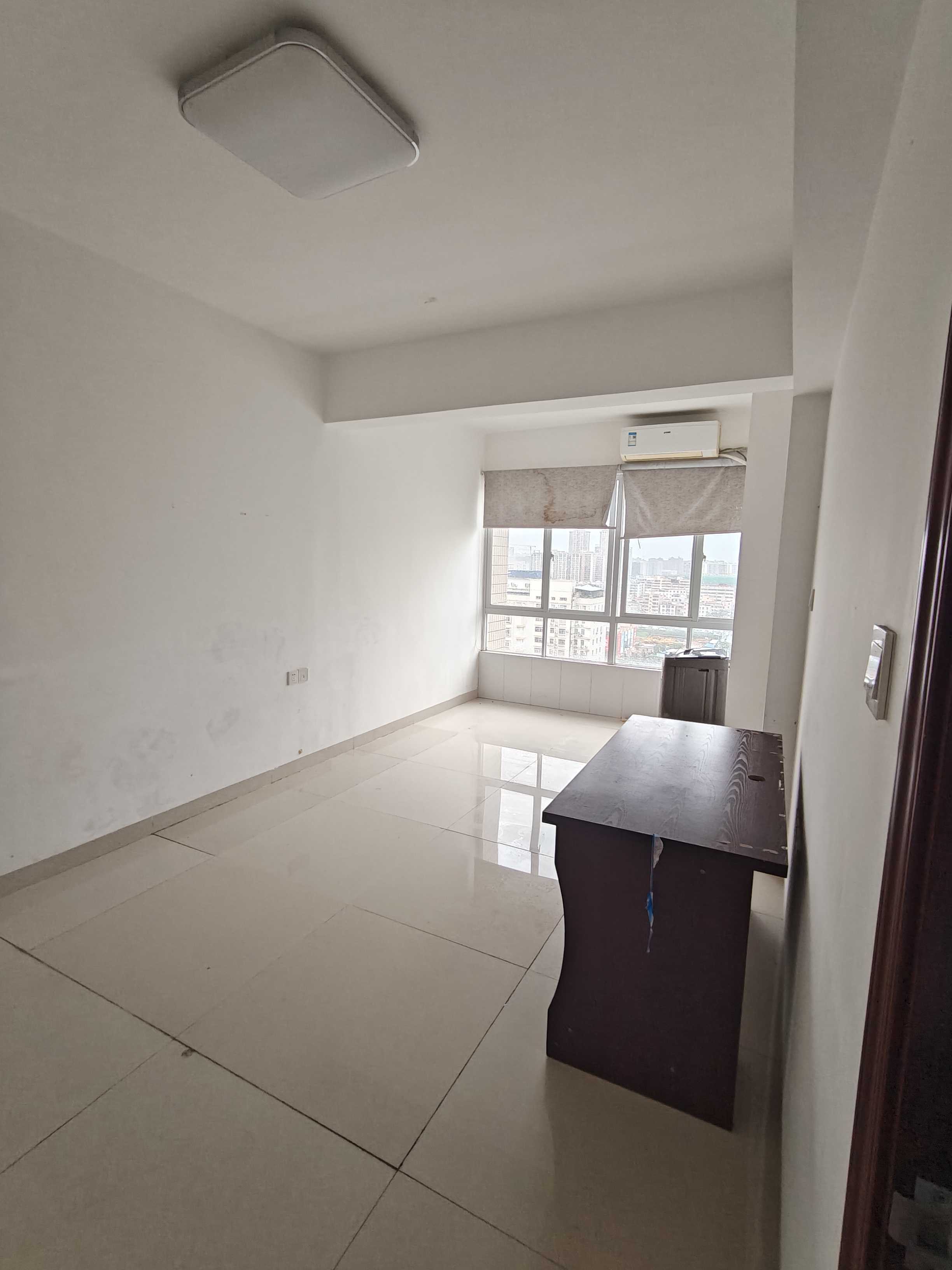 正业广场 4室2厅2卫 4000.0元/月 正业广场 4室2厅2卫 4000.0元/月户型图