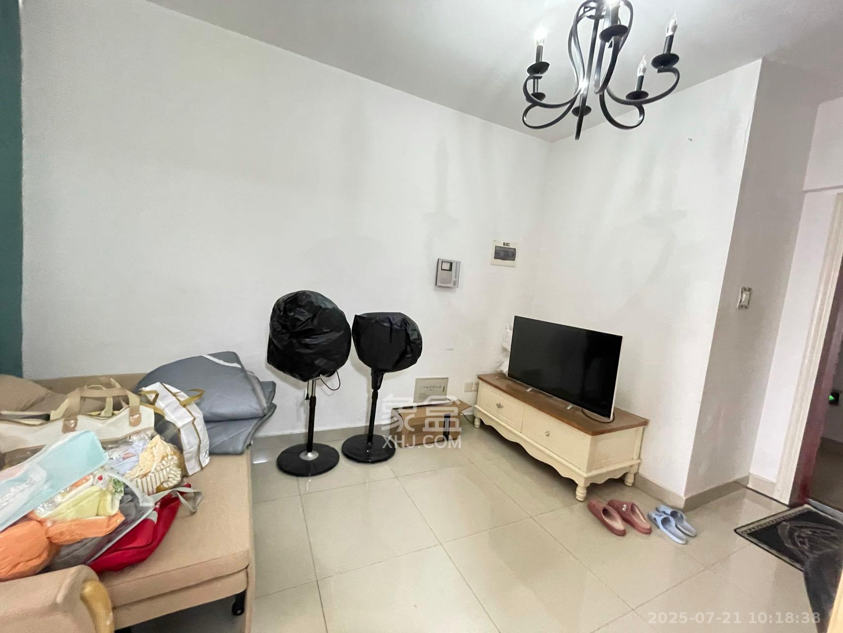 兴威帕克水岸  1室1厅1卫    1600.0元/月室内图