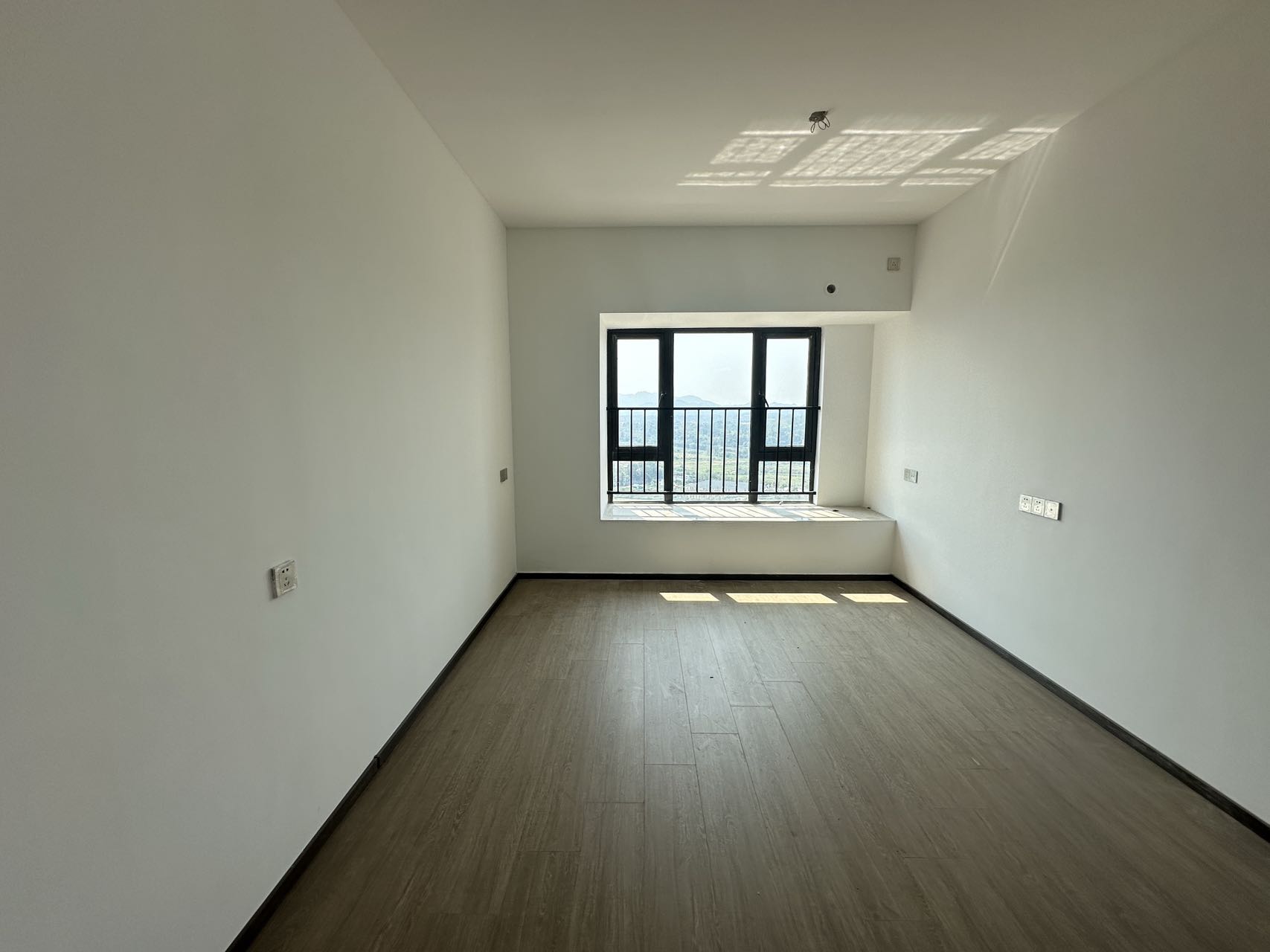 碧桂园华府(碧桂园五期)  3室2厅1卫    45.0万 碧桂园华府(碧桂园五期)  3室2厅1卫    45.0万室内图