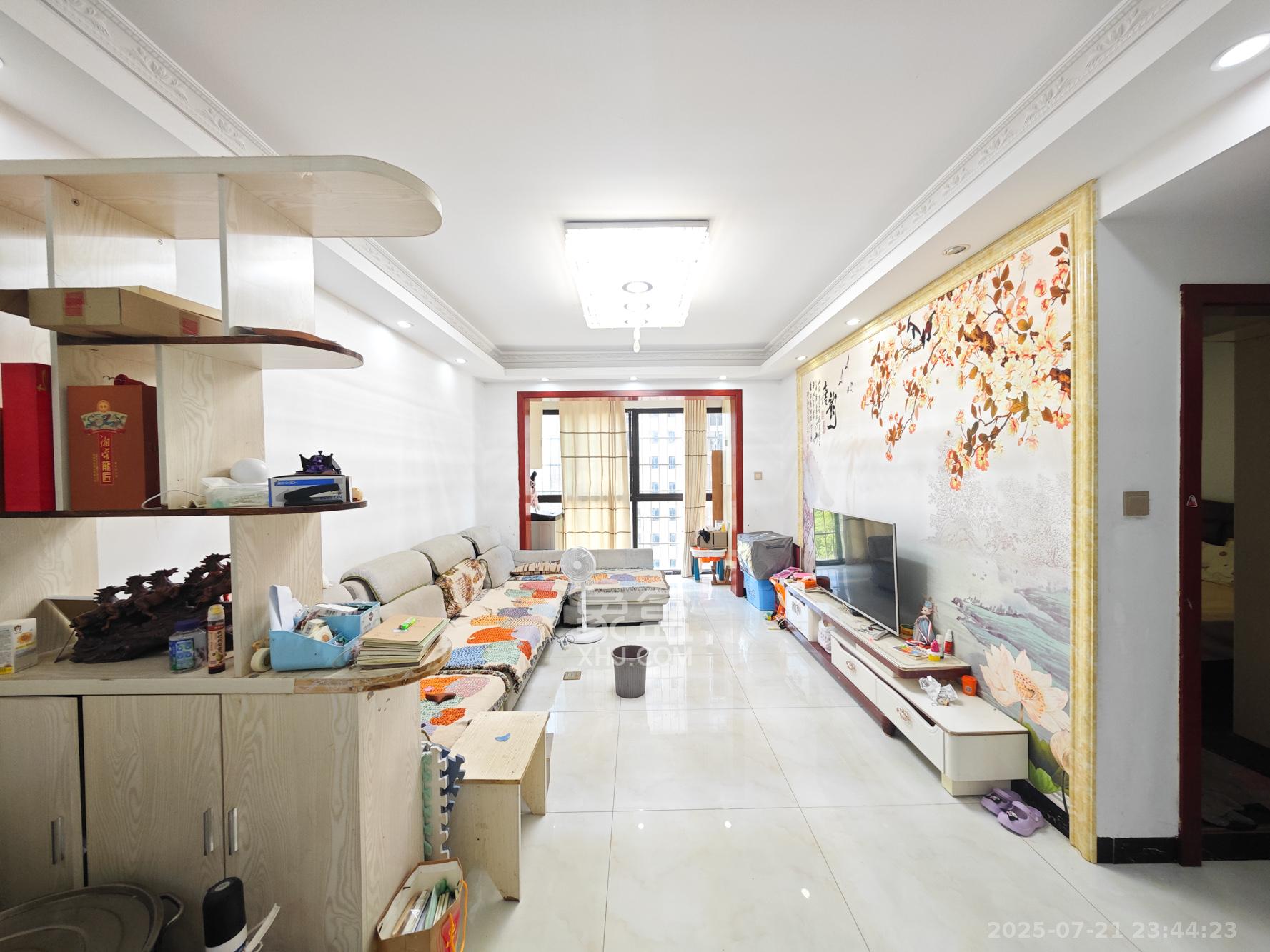 中豪城南时代（中豪南苑）  1室0厅0卫    70.0万客厅