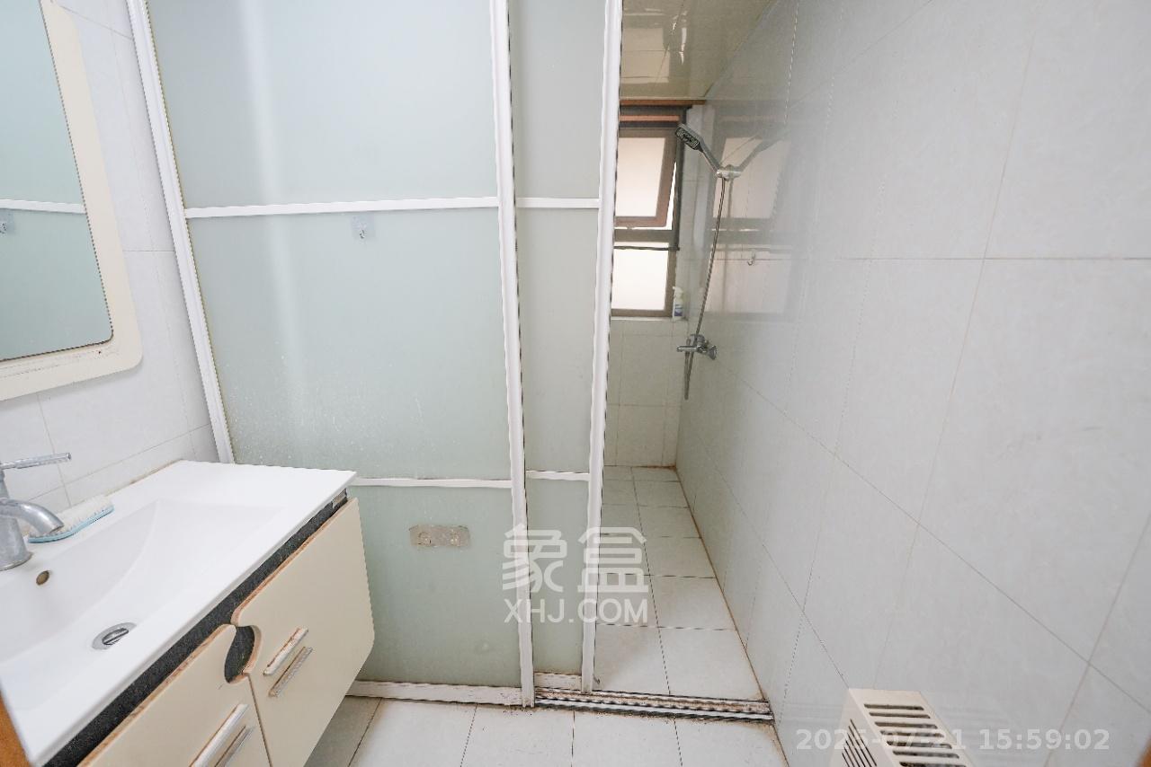 怡海星城 3室2厅1卫 1600.0元/月 怡海星城 3室2厅1卫 1600.0元/月室内图