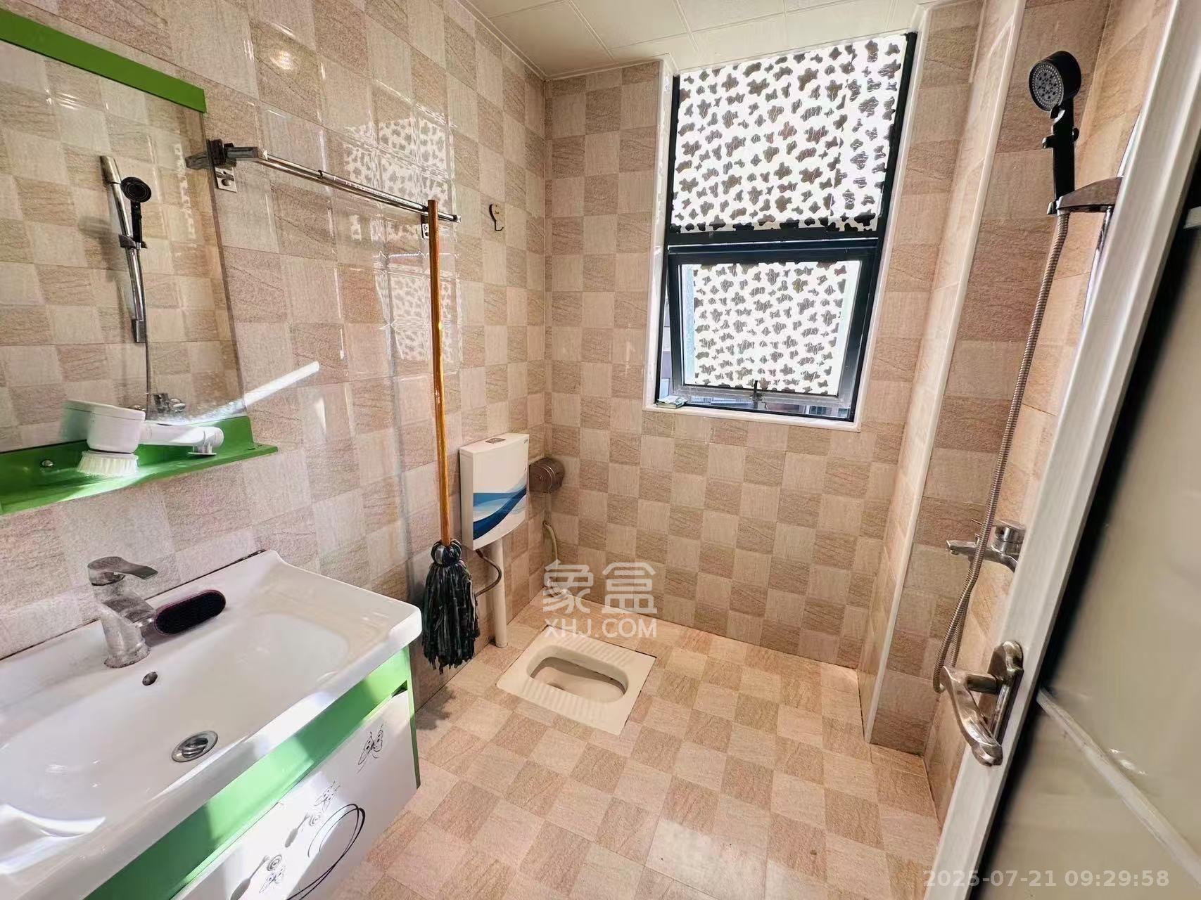 乾城(兴旺乾城)  3室2厅1卫    2000.0元/月 乾城(兴旺乾城)  3室2厅1卫    2000.0元/月室内图