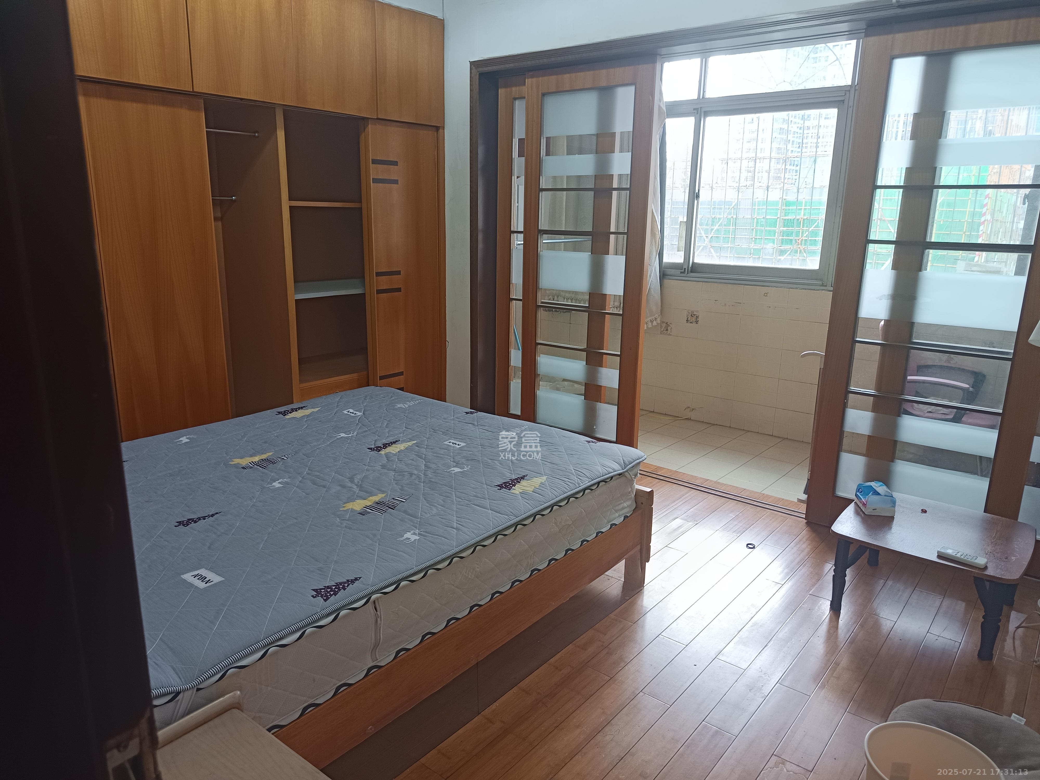 岳麓法院宿舍  3室2厅1卫   2600.00元/月室内图