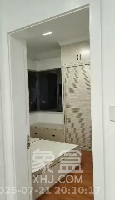 恒基凯旋门三期  3室2厅1卫    1800.0元/月室内图