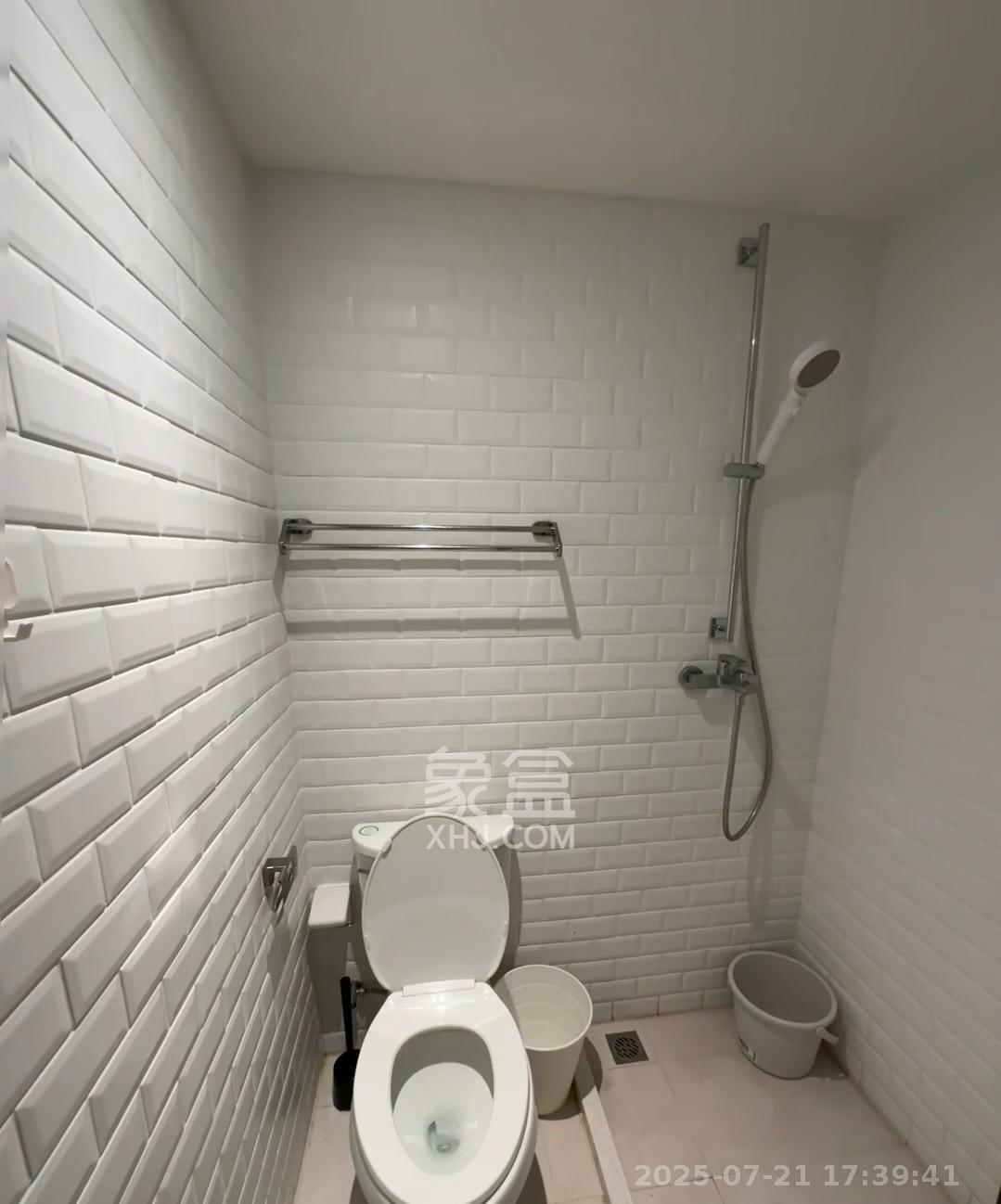 荟聚之光 1室1厅1卫 2100.0元/月 荟聚之光 1室1厅1卫 2100.0元/月室内图