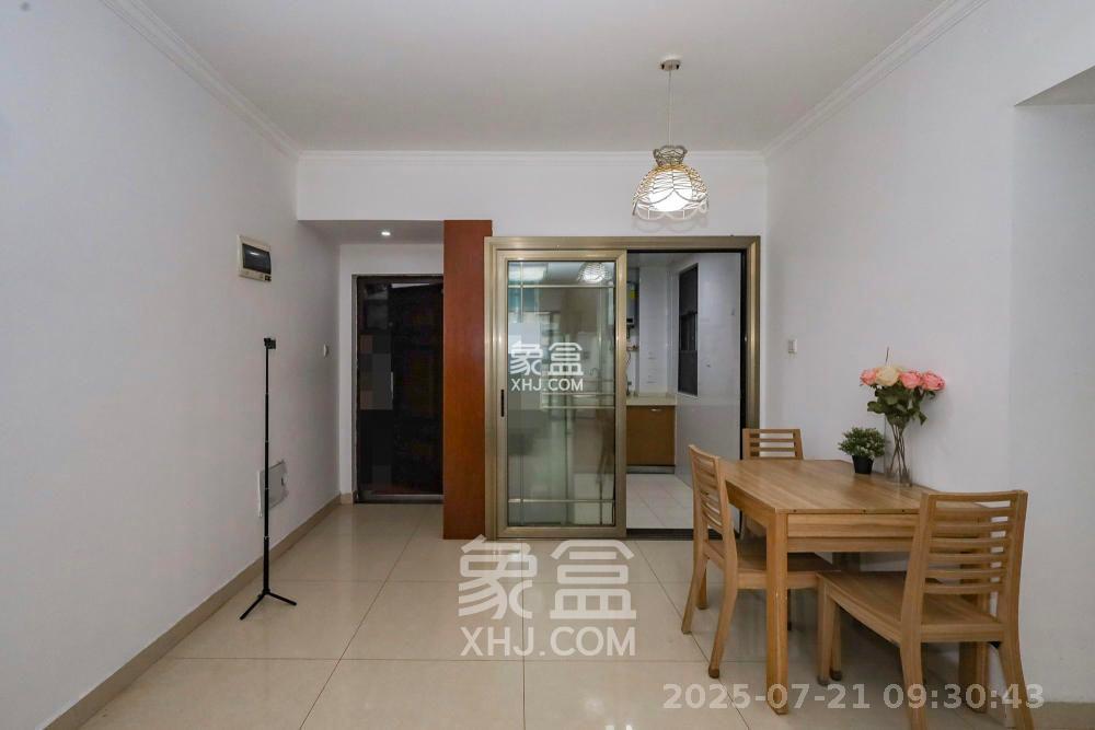 钰龙天下二期（钰龙佳园）  3室2厅2卫   2700.00元/月室内图