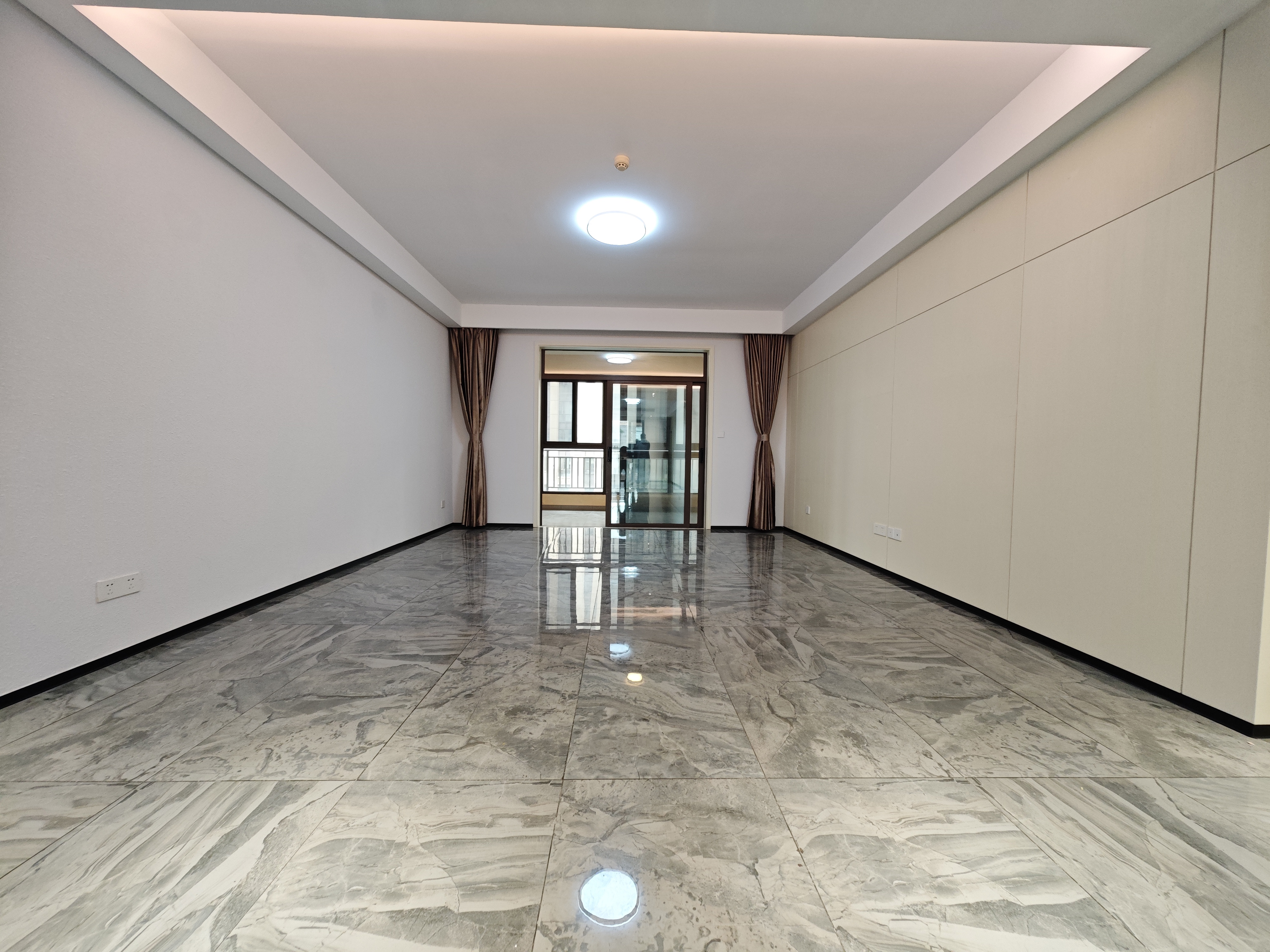 海航豪庭北苑 5室2厅4卫 10000.0元/月 海航豪庭北苑 5室2厅4卫 10000.0元/月室内图