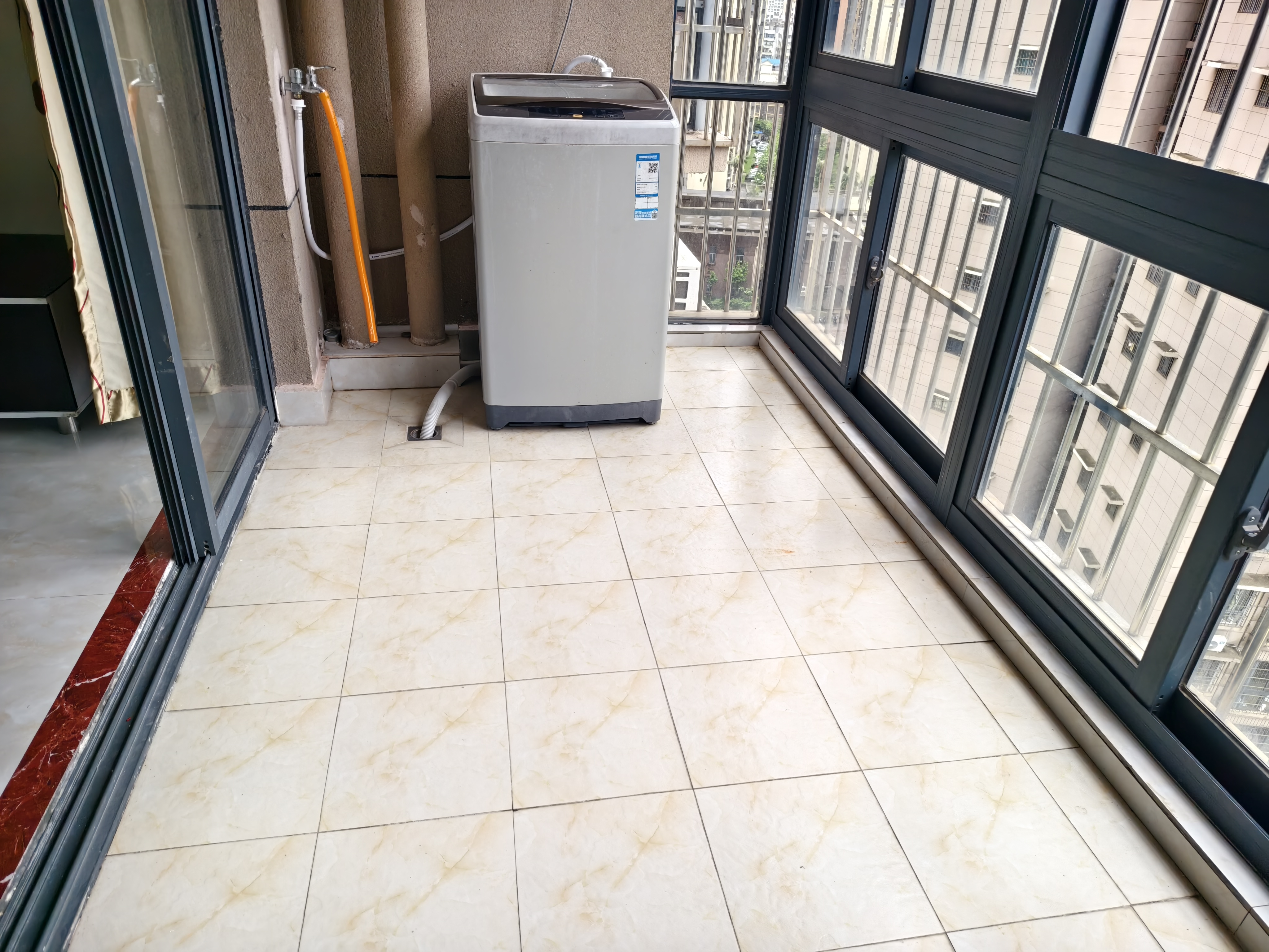 滨江新苑(一期A区)  2室2厅1卫    2300.0元/月 滨江新苑(一期A区)  2室2厅1卫    2300.0元/月室内图