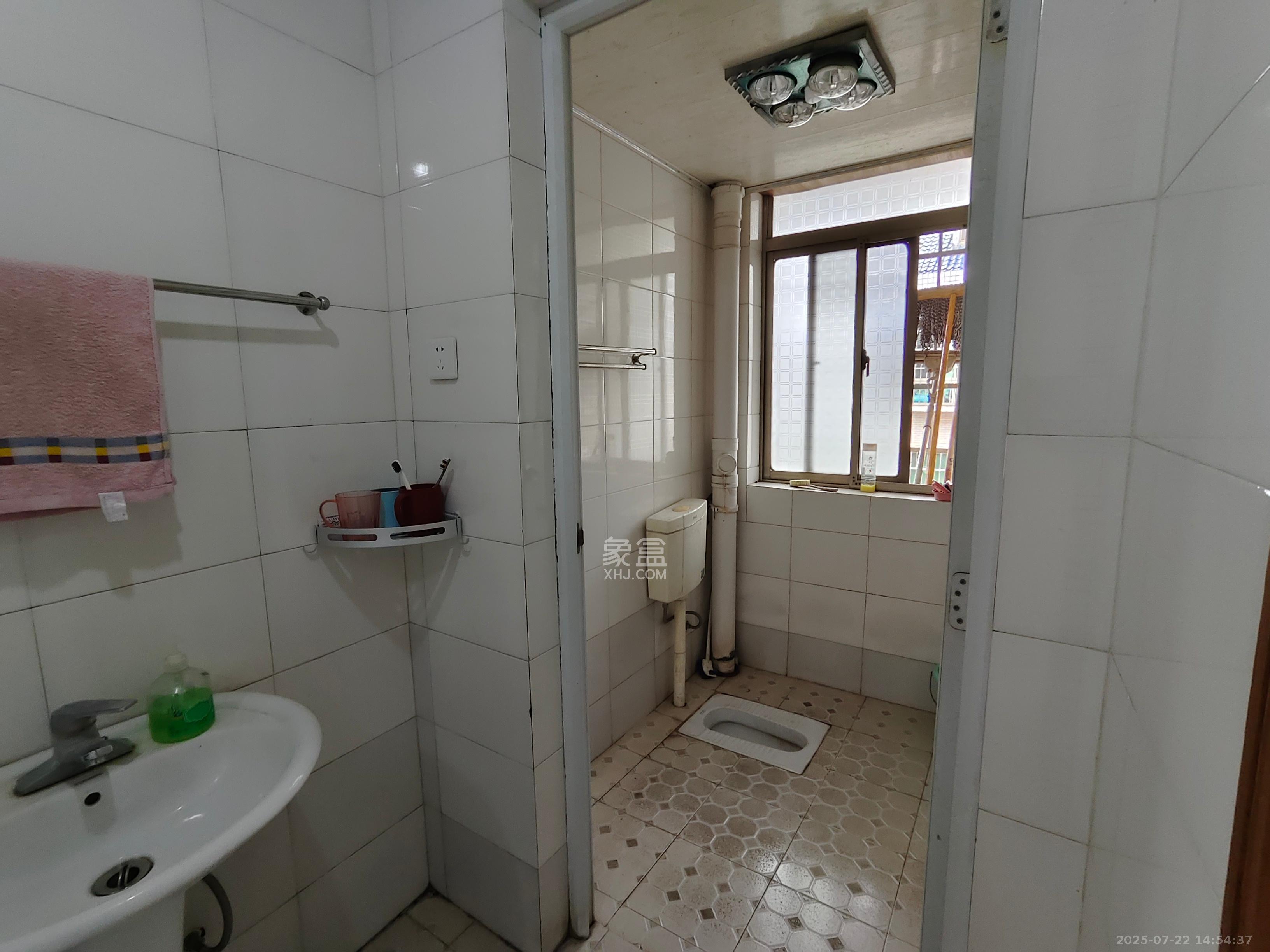 金桂小区一期 3室2厅0卫 1800.0元/月 金桂小区一期 3室2厅0卫 1800.0元/月室内图