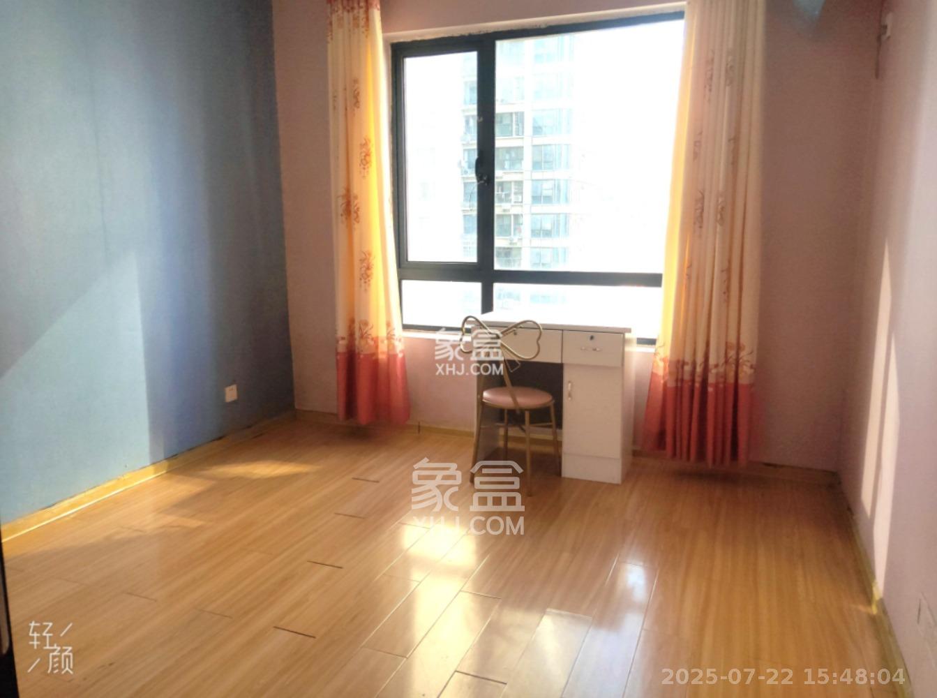 奥克斯广场  3室2厅1卫    3000.0元/月 奥克斯广场  3室2厅1卫    3000.0元/月室内图