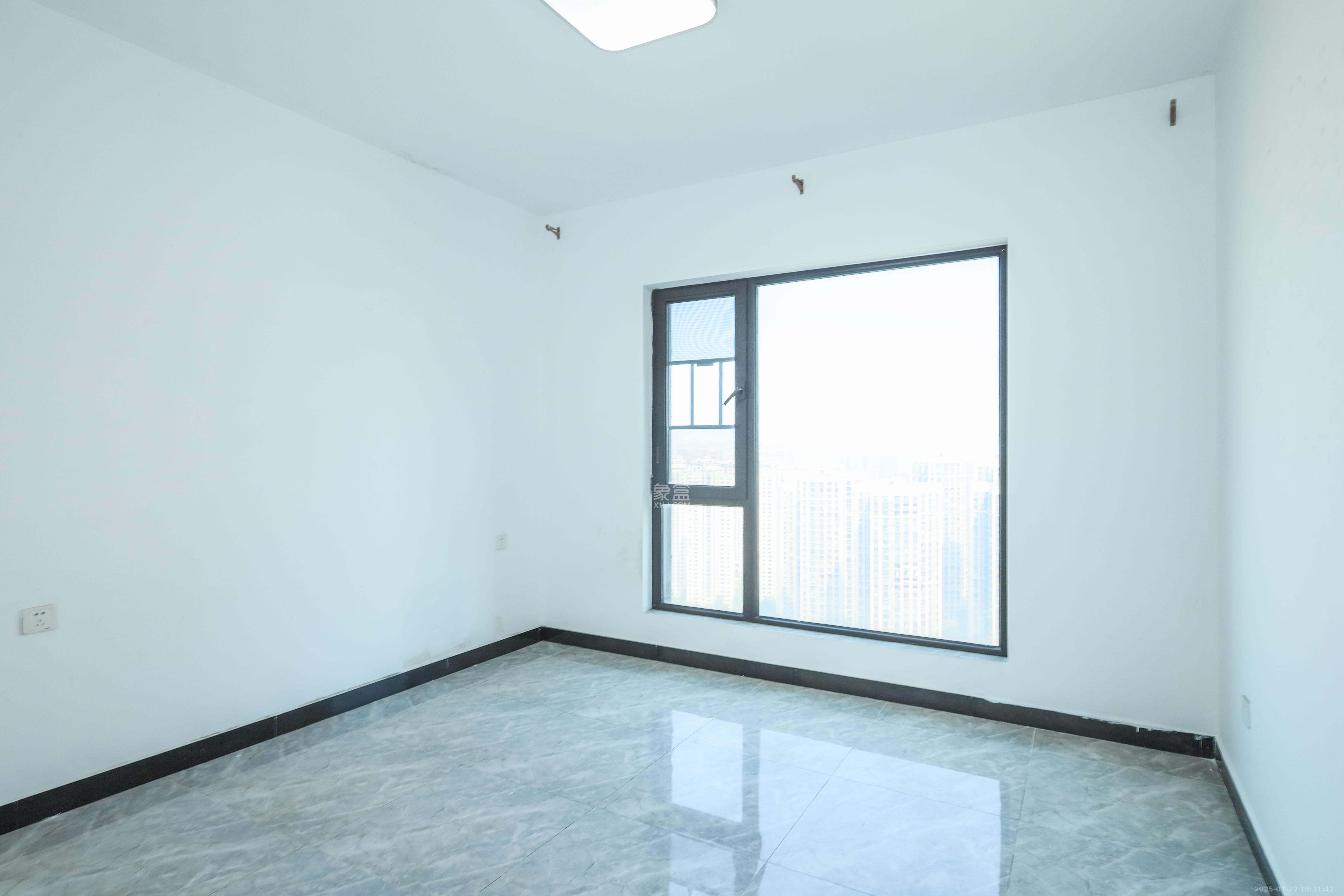 晟通牡丹舸 3室2厅2卫 210.0万 晟通牡丹舸 3室2厅2卫 210.0万卧室