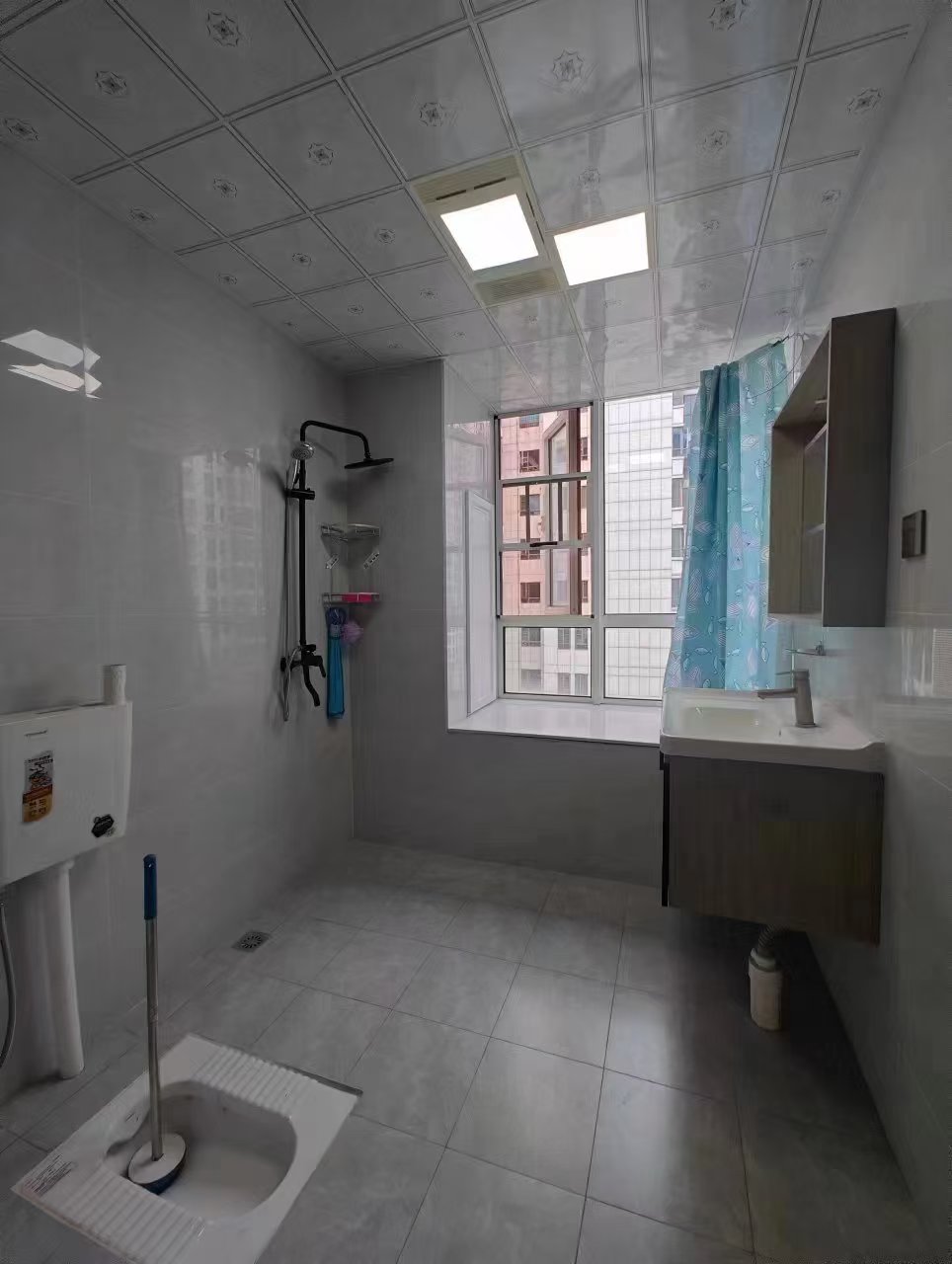 特变水木融城  3室2厅2卫    2500.0元/月室内图