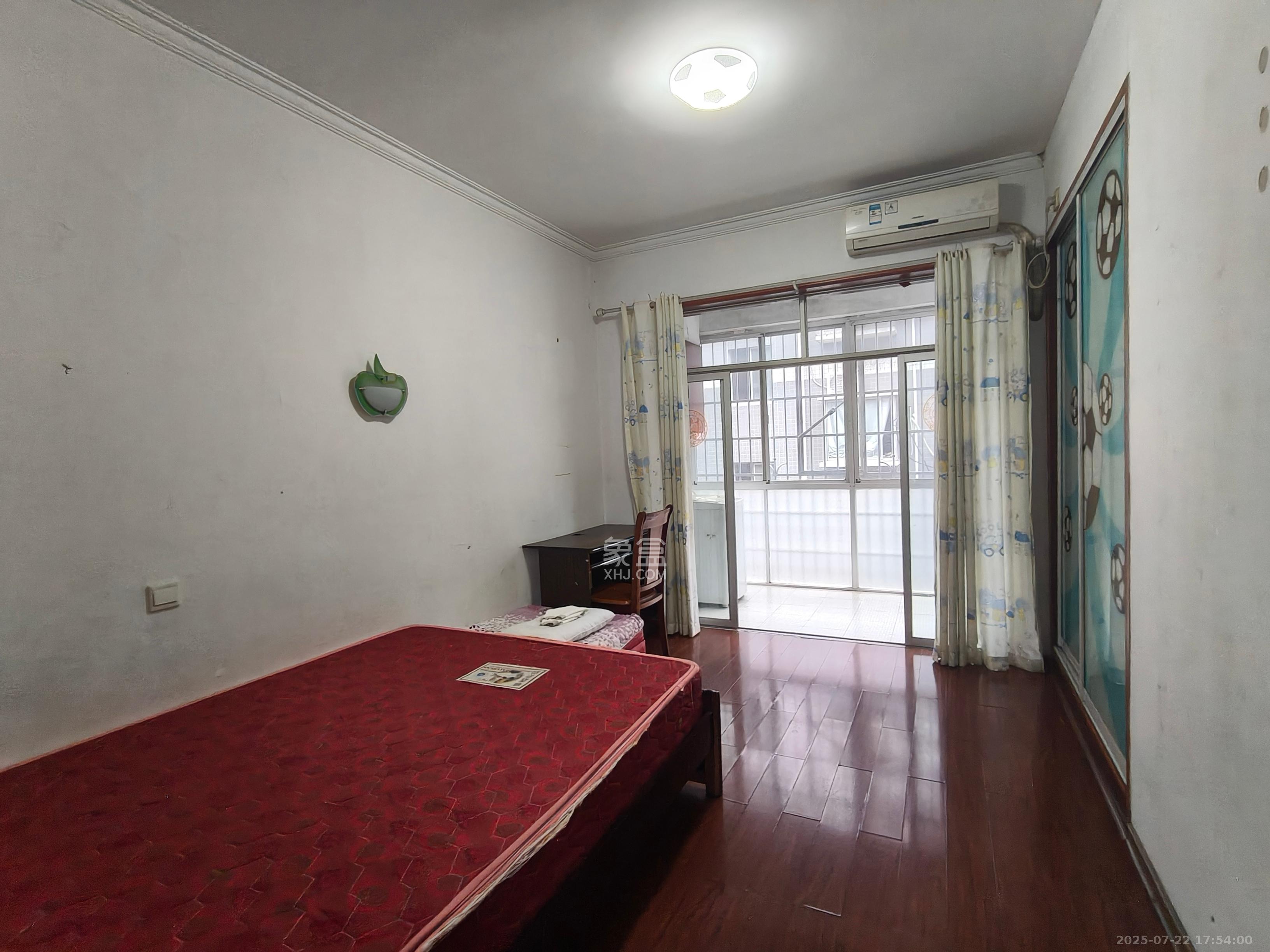 湘绣城 2室1厅1卫 1300.0元/月 湘绣城 2室1厅1卫 1300.0元/月室内图