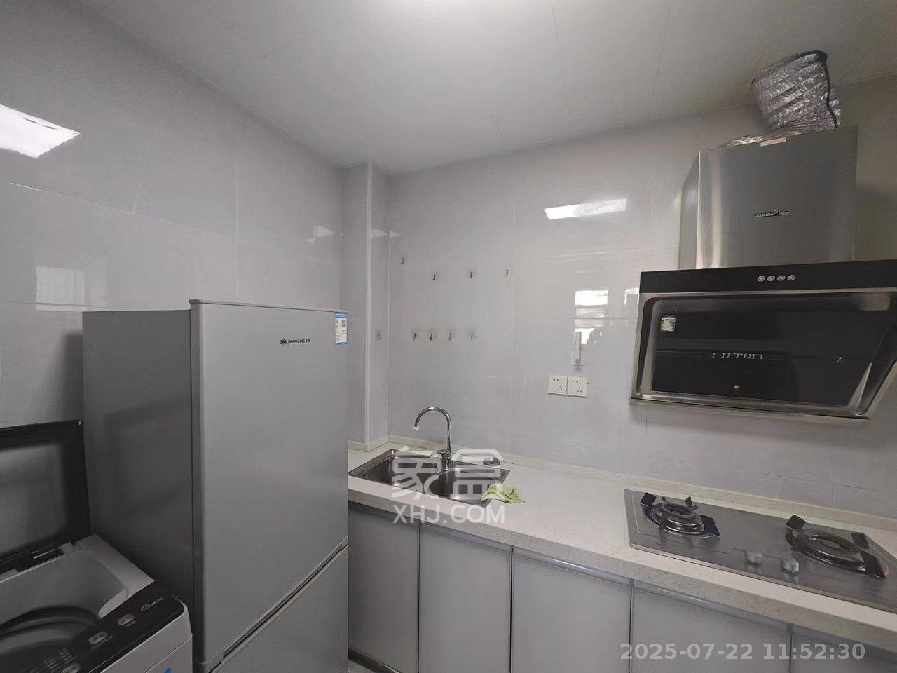 欧亚达国际广场  2室2厅1卫    1800.0元/月室内图