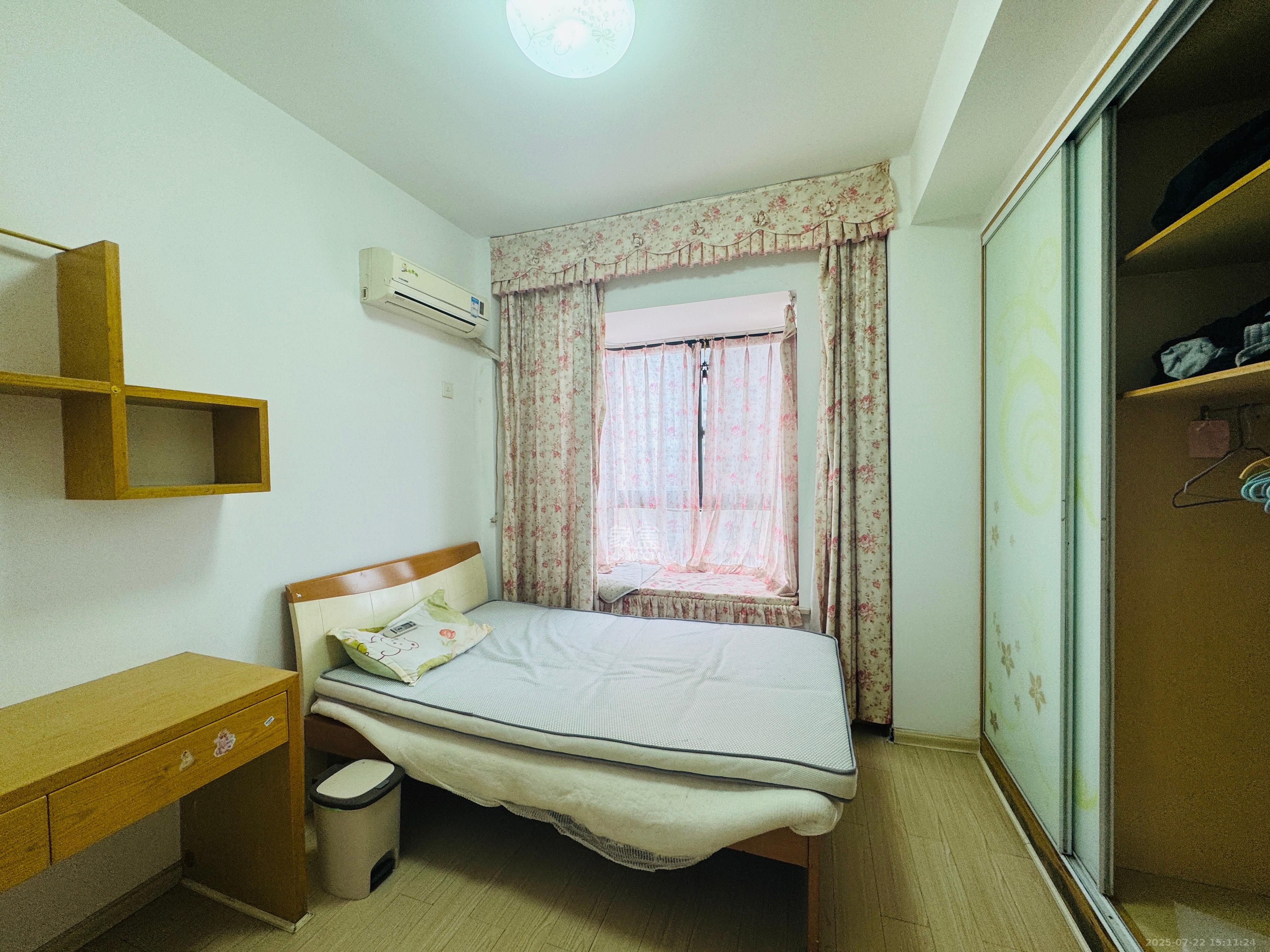 瑞都华庭(华庭美苑)  3室2厅2卫    2500.0元/月 瑞都华庭(华庭美苑)  3室2厅2卫    2500.0元/月室内图