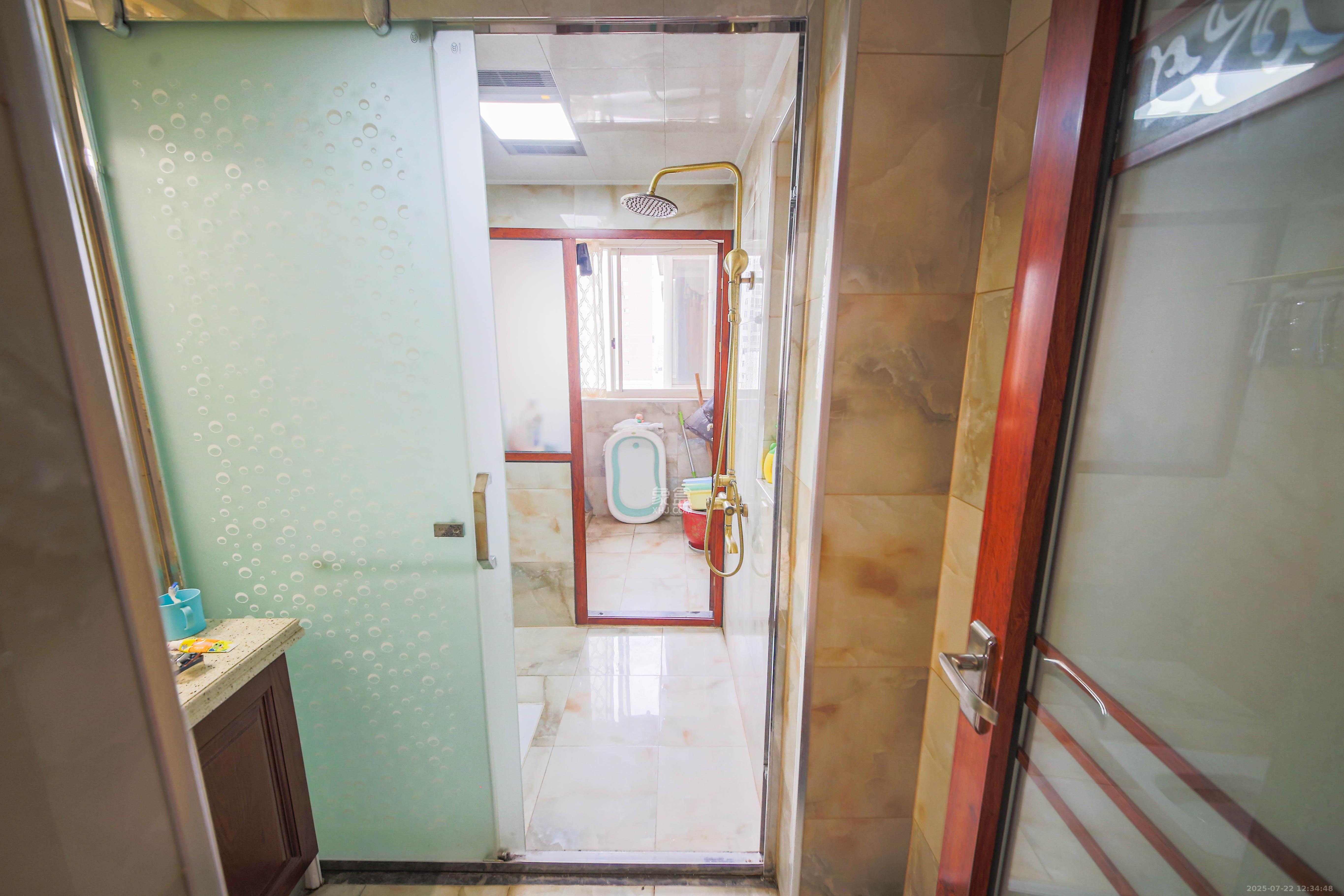 天一康园(湖南电力科技园)  4室2厅2卫    288.1万 天一康园(湖南电力科技园)  4室2厅2卫    288.1万卫生间