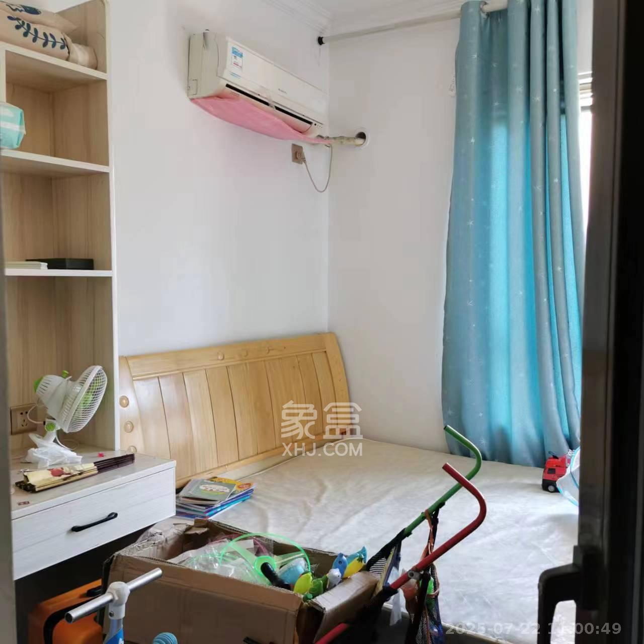 卓越蔚蓝城邦  3室2厅1卫    2200.0元/月室内图