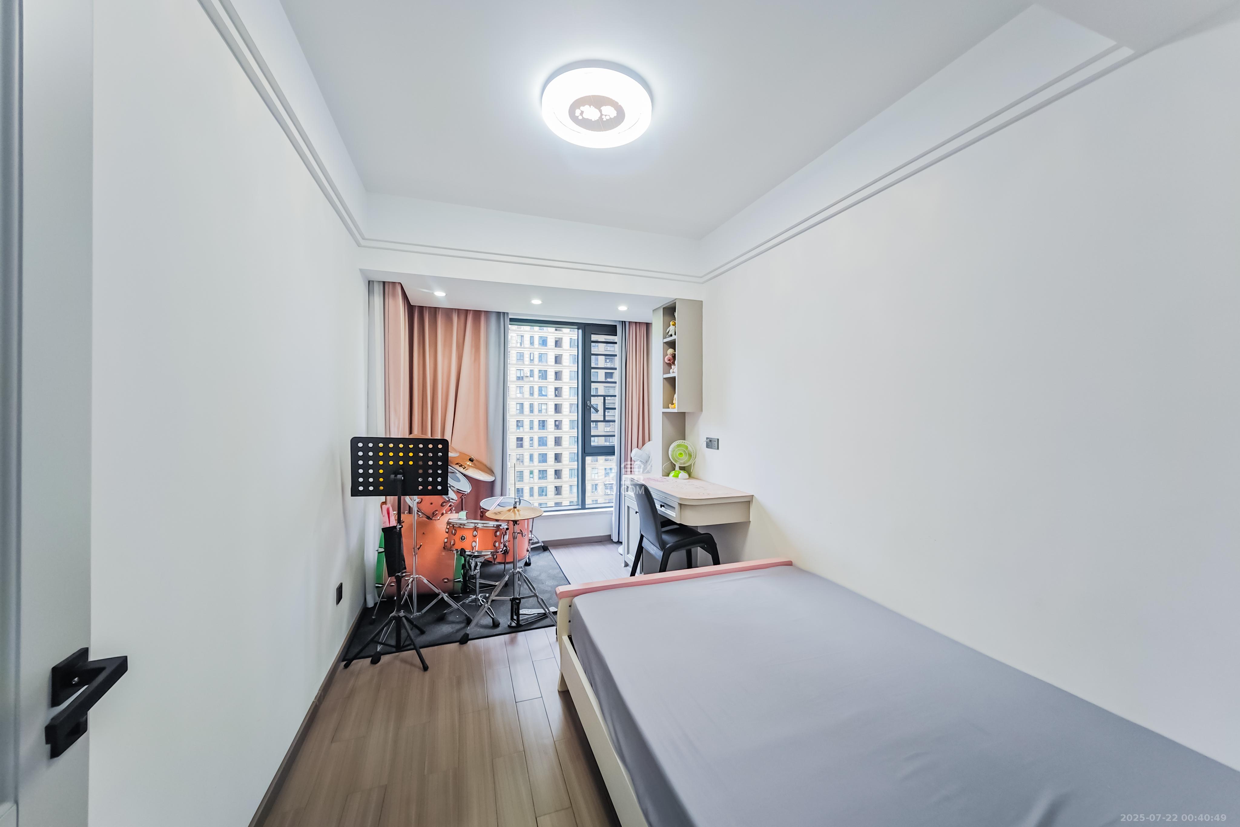 兴旺正佳广场(金石雅苑) 5室2厅2卫 139.0万 兴旺正佳广场(金石雅苑) 5室2厅2卫 139.0万其他