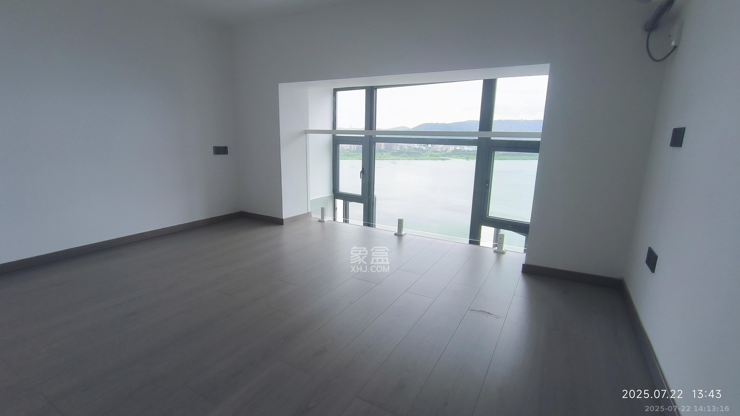 湘江颂  2室1厅1卫   3500.00元/月室内图