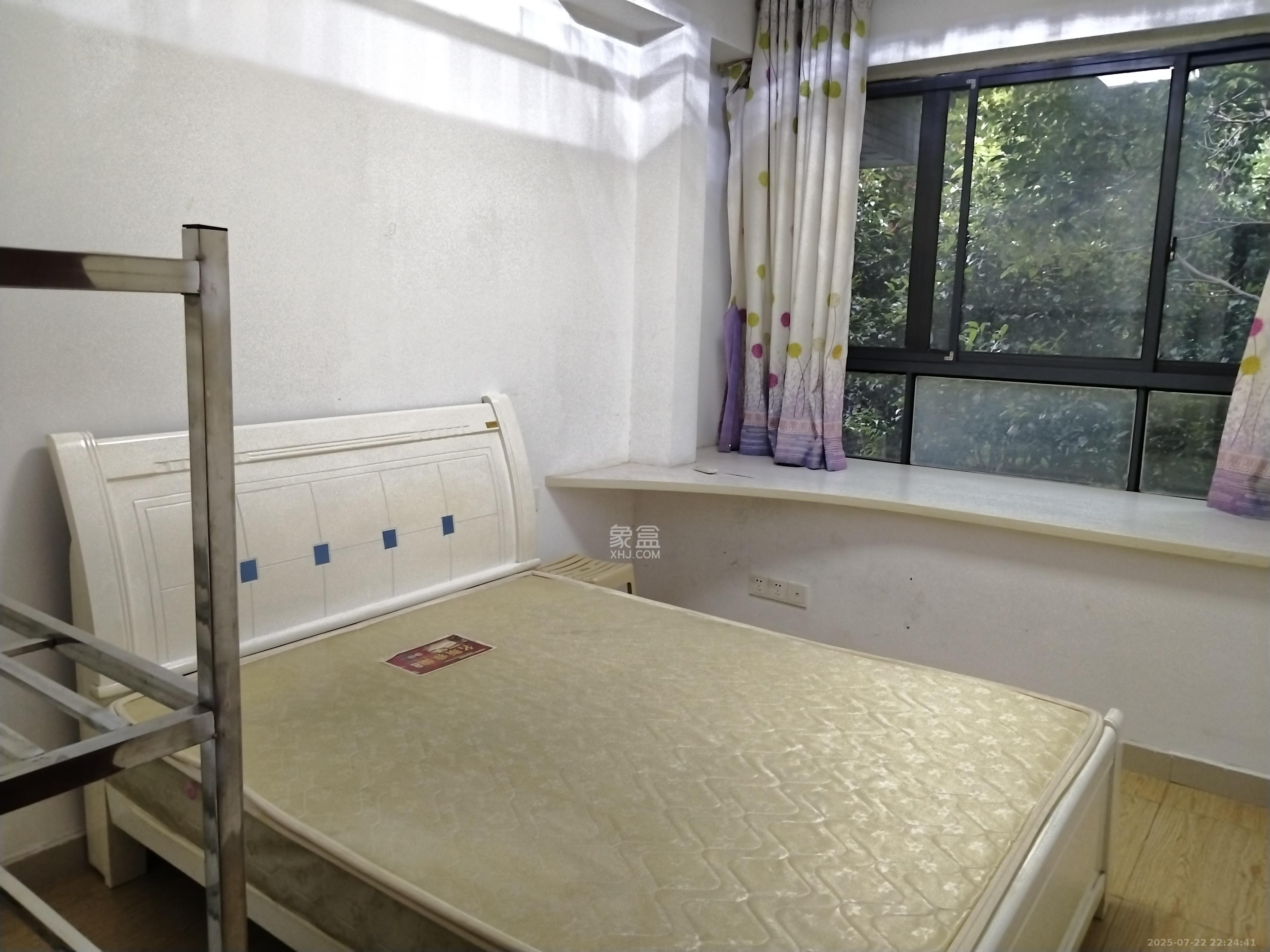 鑫远熙山 4室2厅2卫 2900.0元/月 鑫远熙山 4室2厅2卫 2900.0元/月室内图